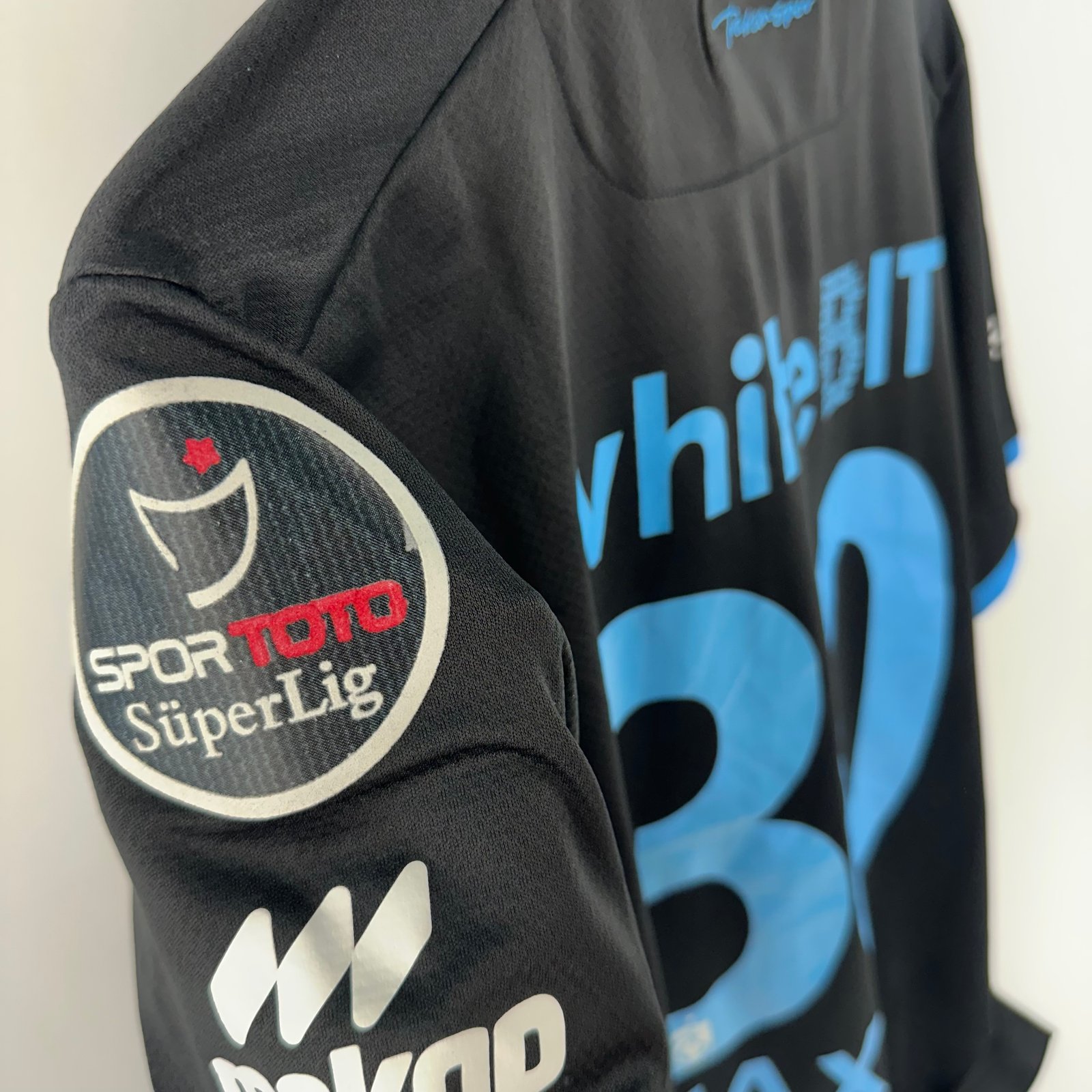 #30 Maxi G. Trabzonspor 2022-23 Third (XL)