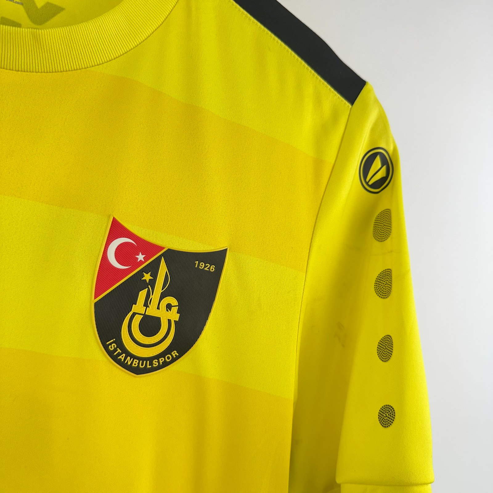 #33 Levent İstanbulspor 2020-21 Third (S)