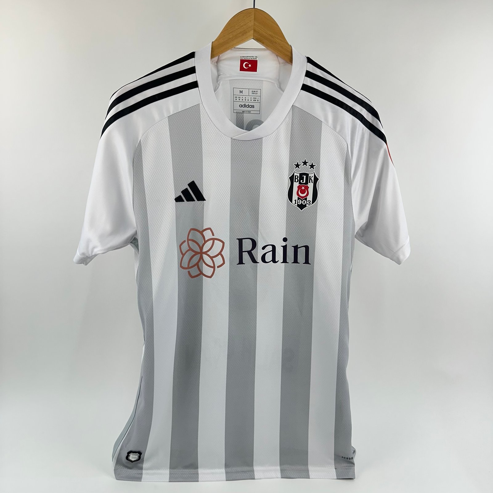 #8 Salih Uçan Beşiktaş 2023-24 Third (M)