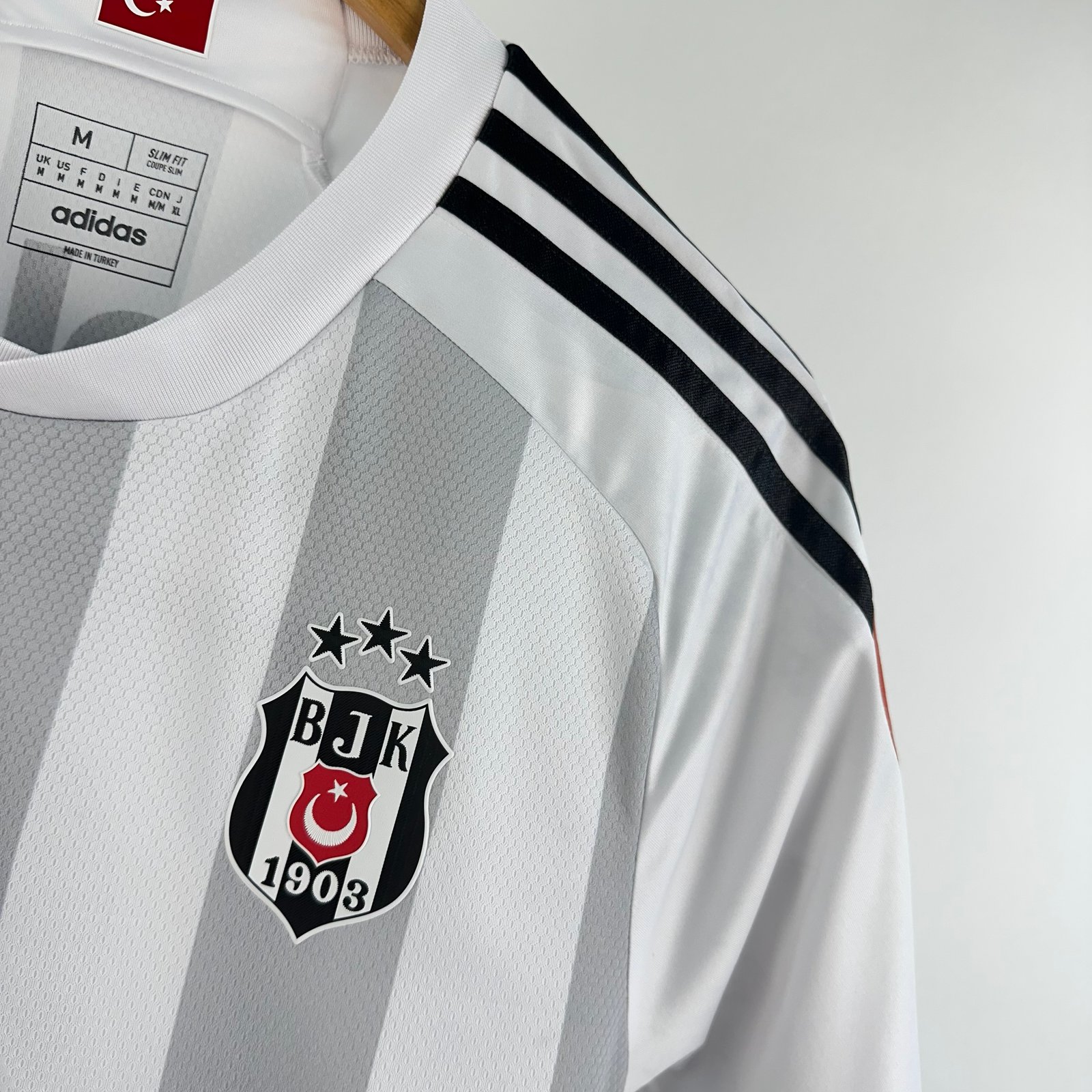 #8 Salih Uçan Beşiktaş 2023-24 Third (M)