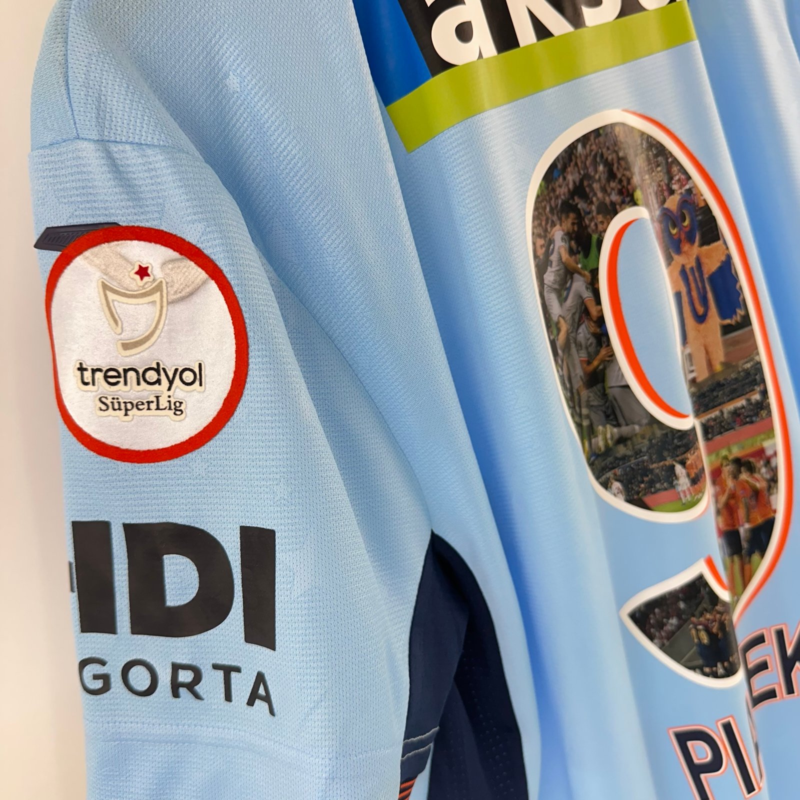 #9 Piatek Başakşehir 2023-24 Third (XL)