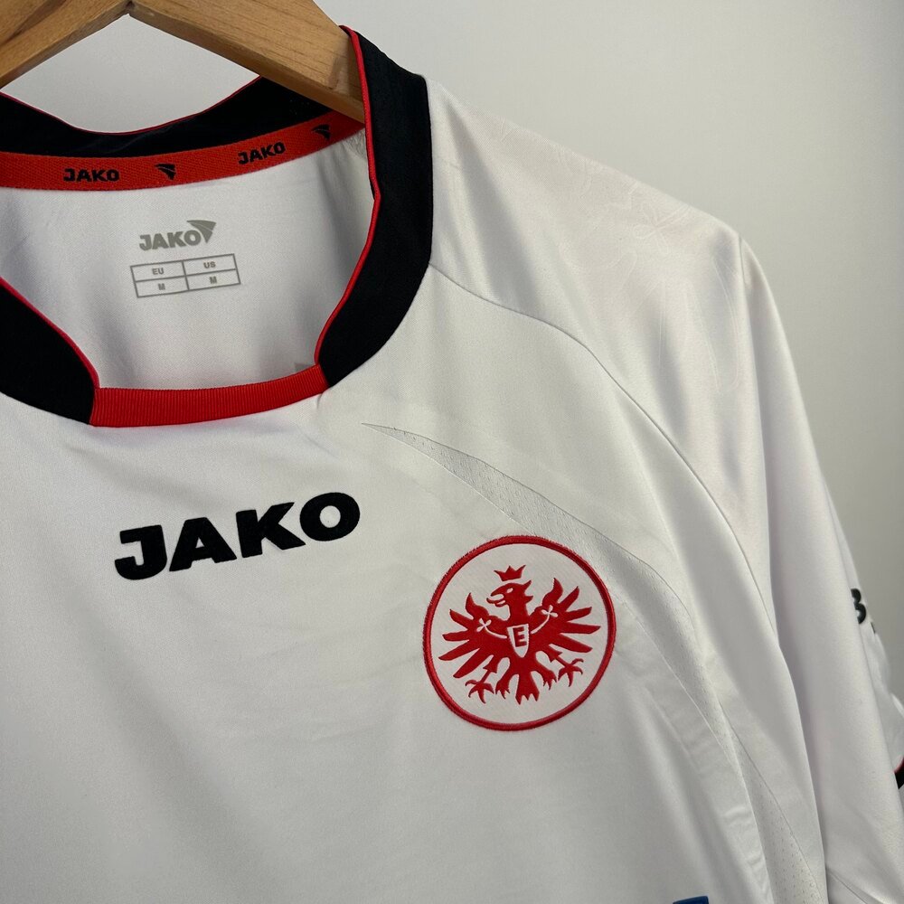 Eintracht Frankfurt 2010-11 Away (M)