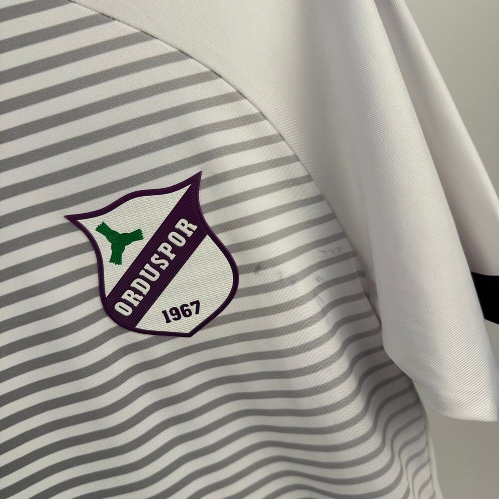 #18 Berzan Orduspor 1967 2021-22 Away (S)