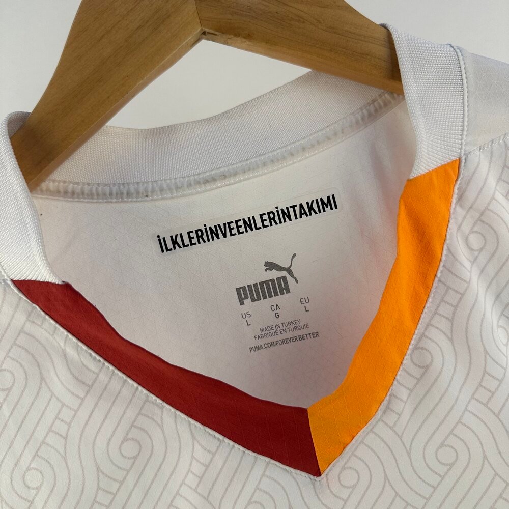 Galatasaray 2024-25 Away (L)