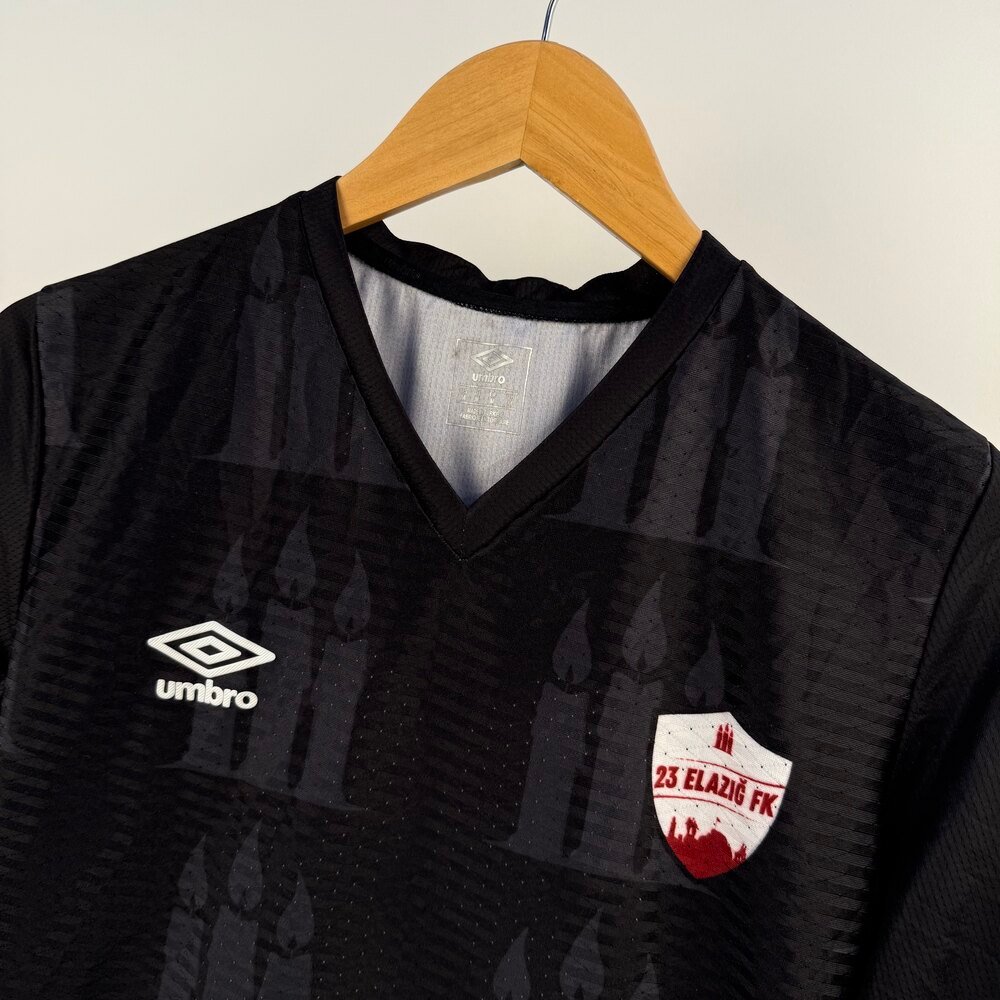 #28 Karaçay 23 Elazığspor 2022-23 Away (M)