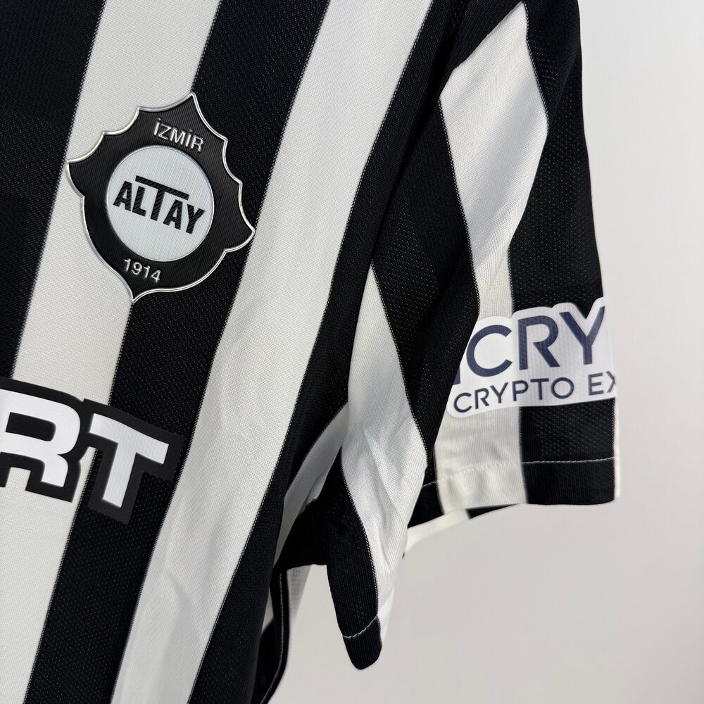 #29 Hinde Altay 2021-22 Home (M)