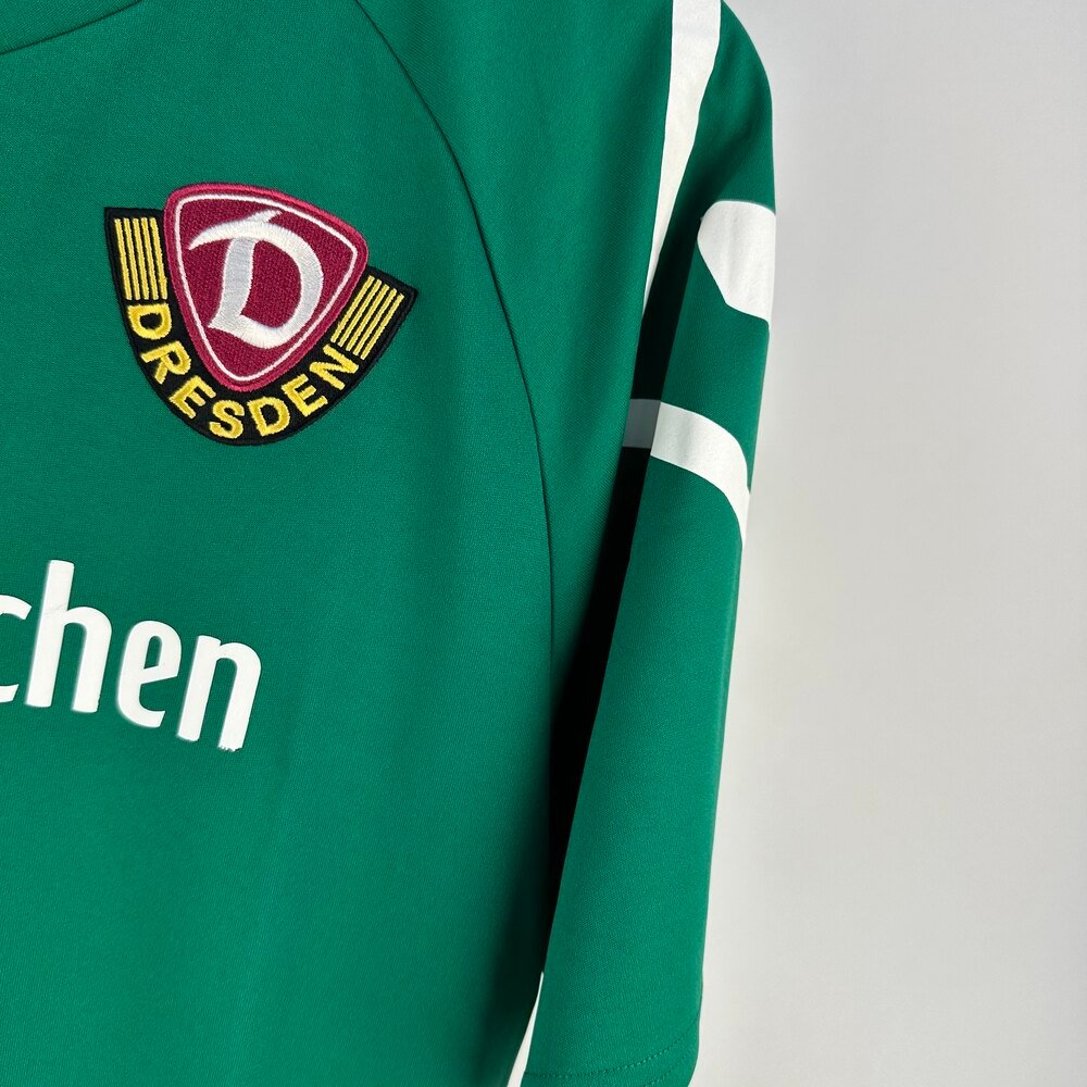 Dynamo Dresden 2015-16 GK (L)