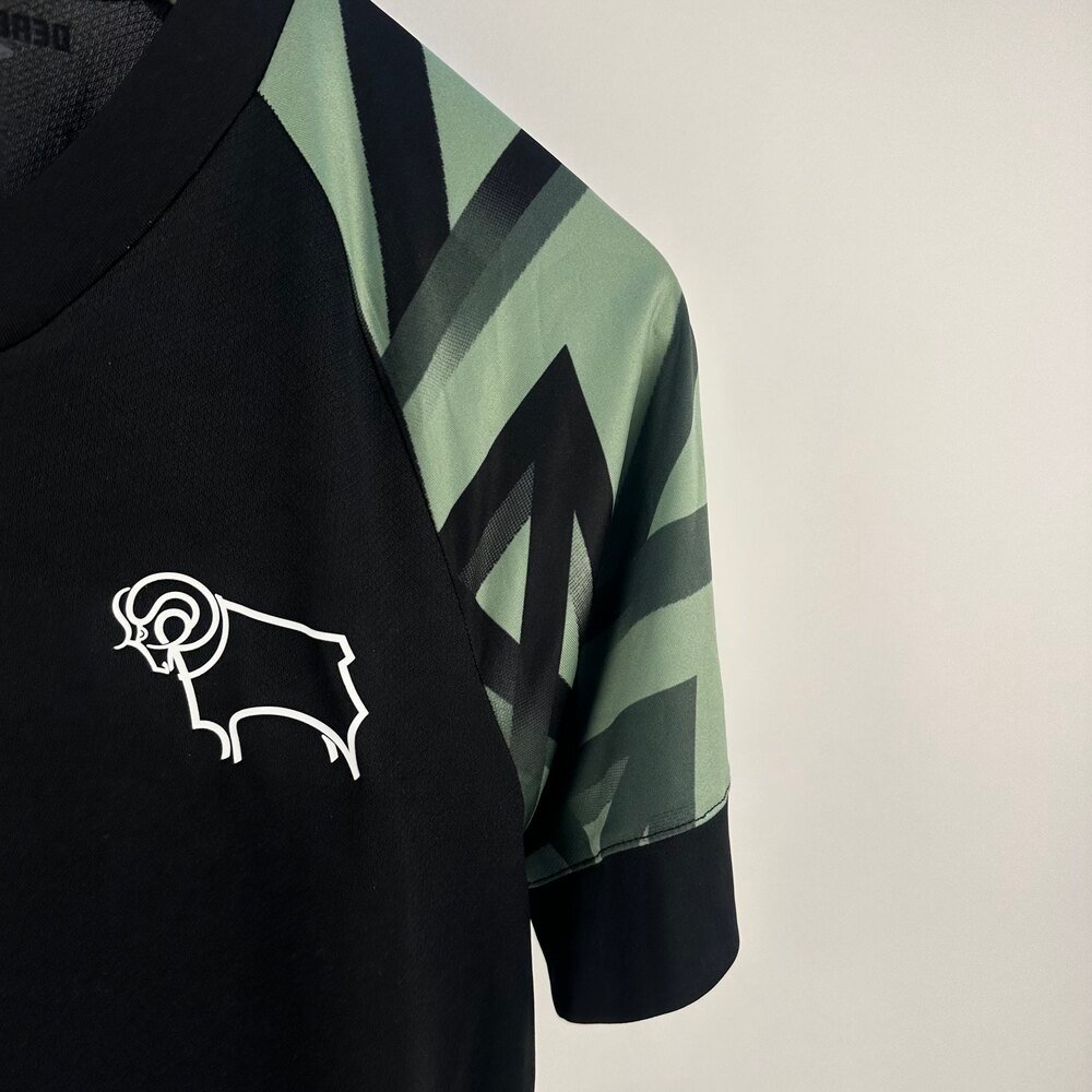 Derby County 2022-23 Away (S)