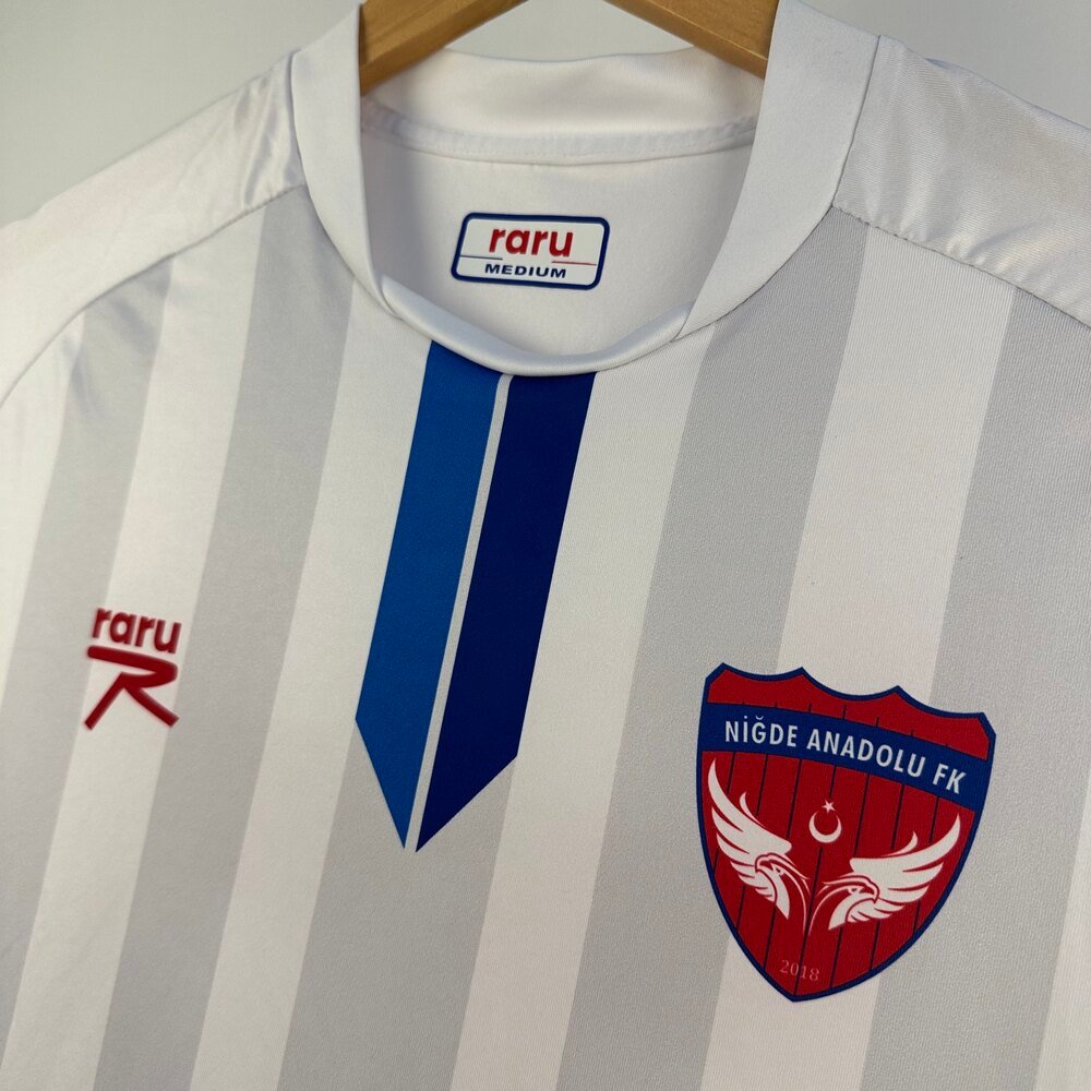 #77 Ferhat K. Niğde Anadolu 2021-22 Away (M)