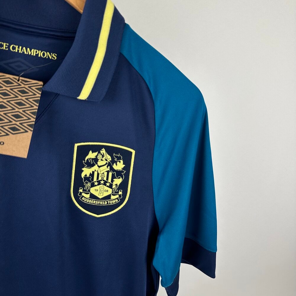 Huddersfield 2024-25 Away (Çeşitli Beden)
