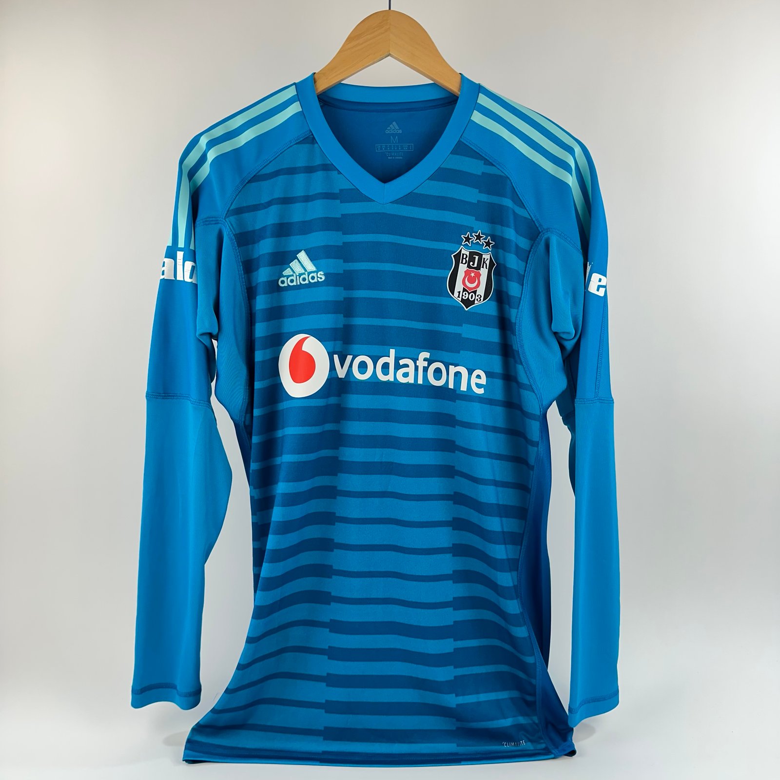 #99 Utku Beşiktaş 2018-19 GK (M)
