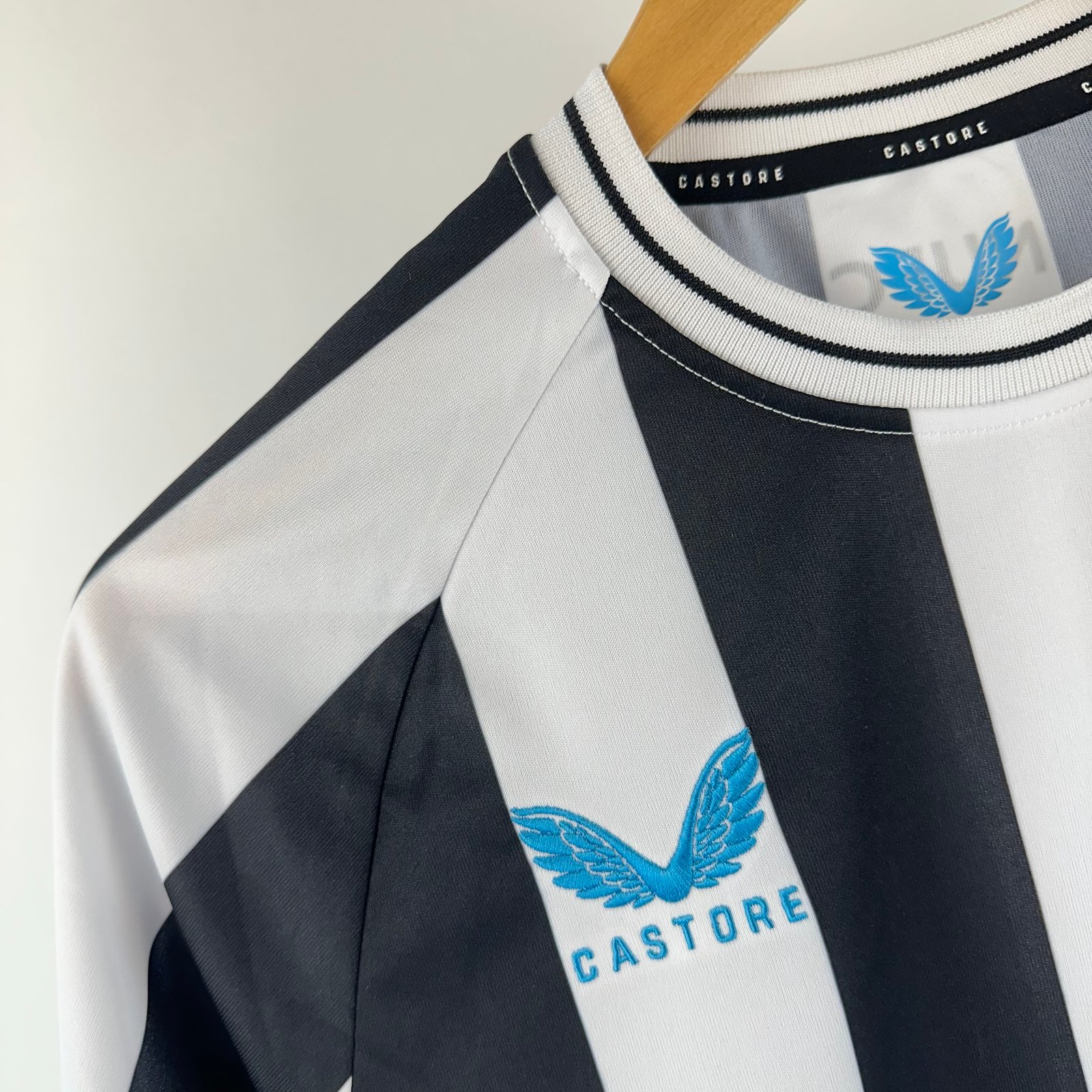 Newcastle United 2022-23 Home (Çeşitli Beden)