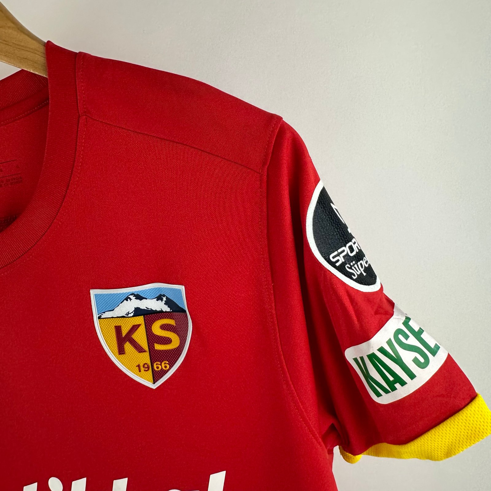 #17 Emrah Kayserispor 2021-22 Away (L)