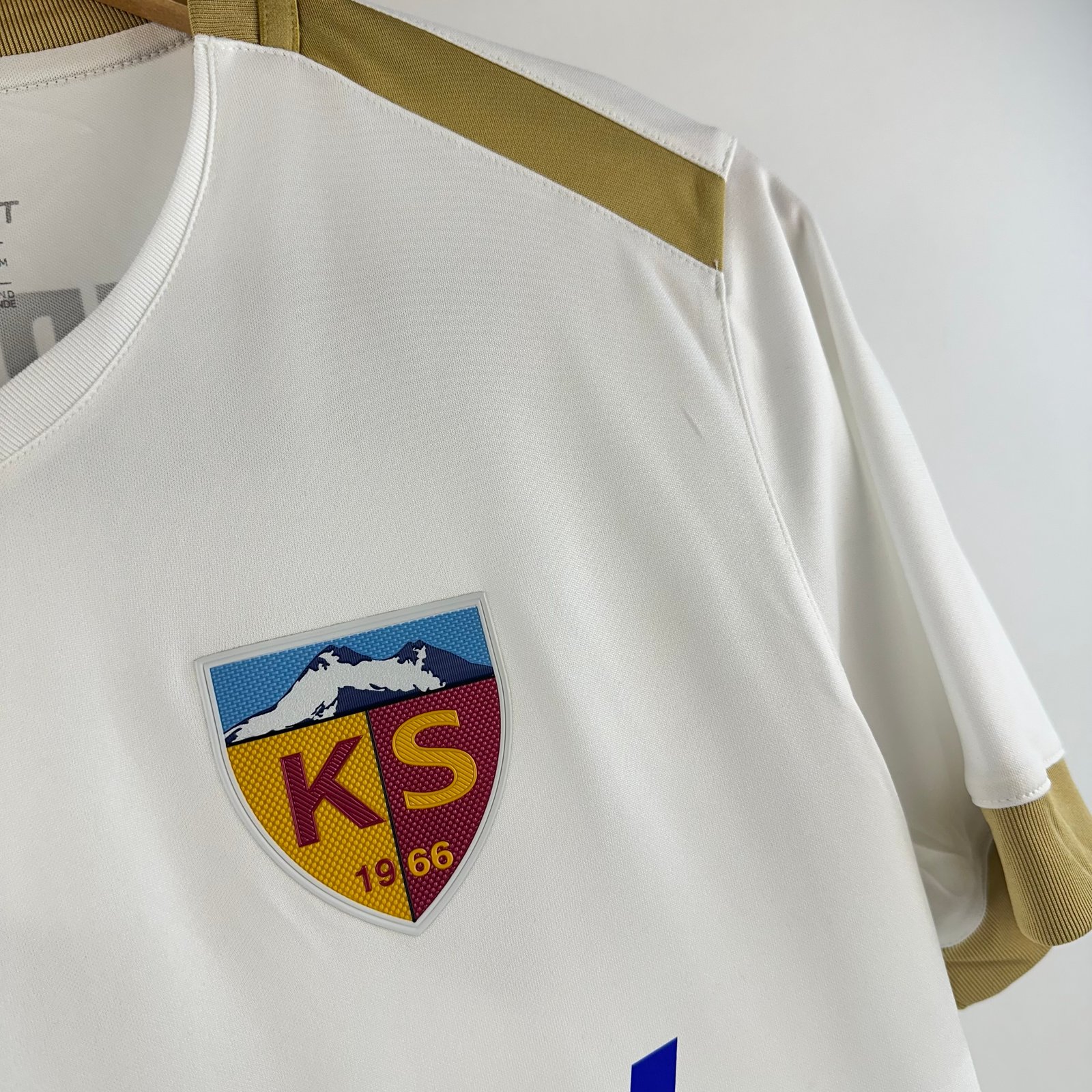#11 Kravets Kayserispor 2019-20 Fourth (M)