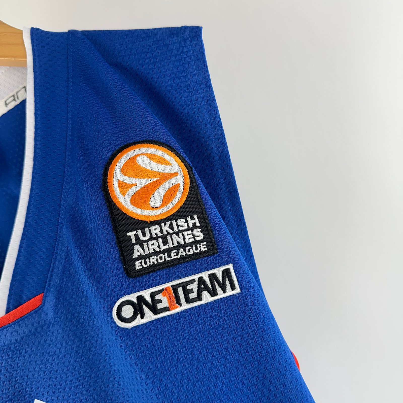 #4 Balbay Anadolu Efes 2014-15 (L)