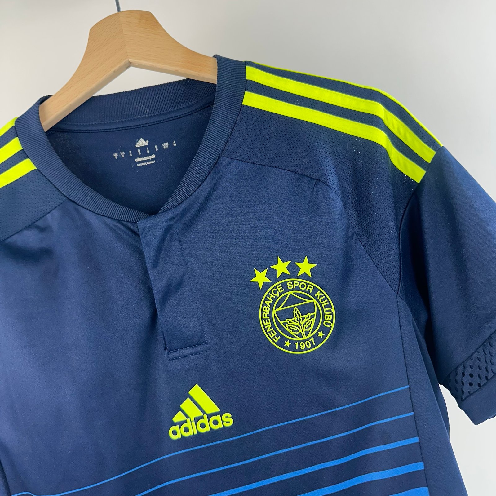 Fenerbahçe 2015-16 Third (S)