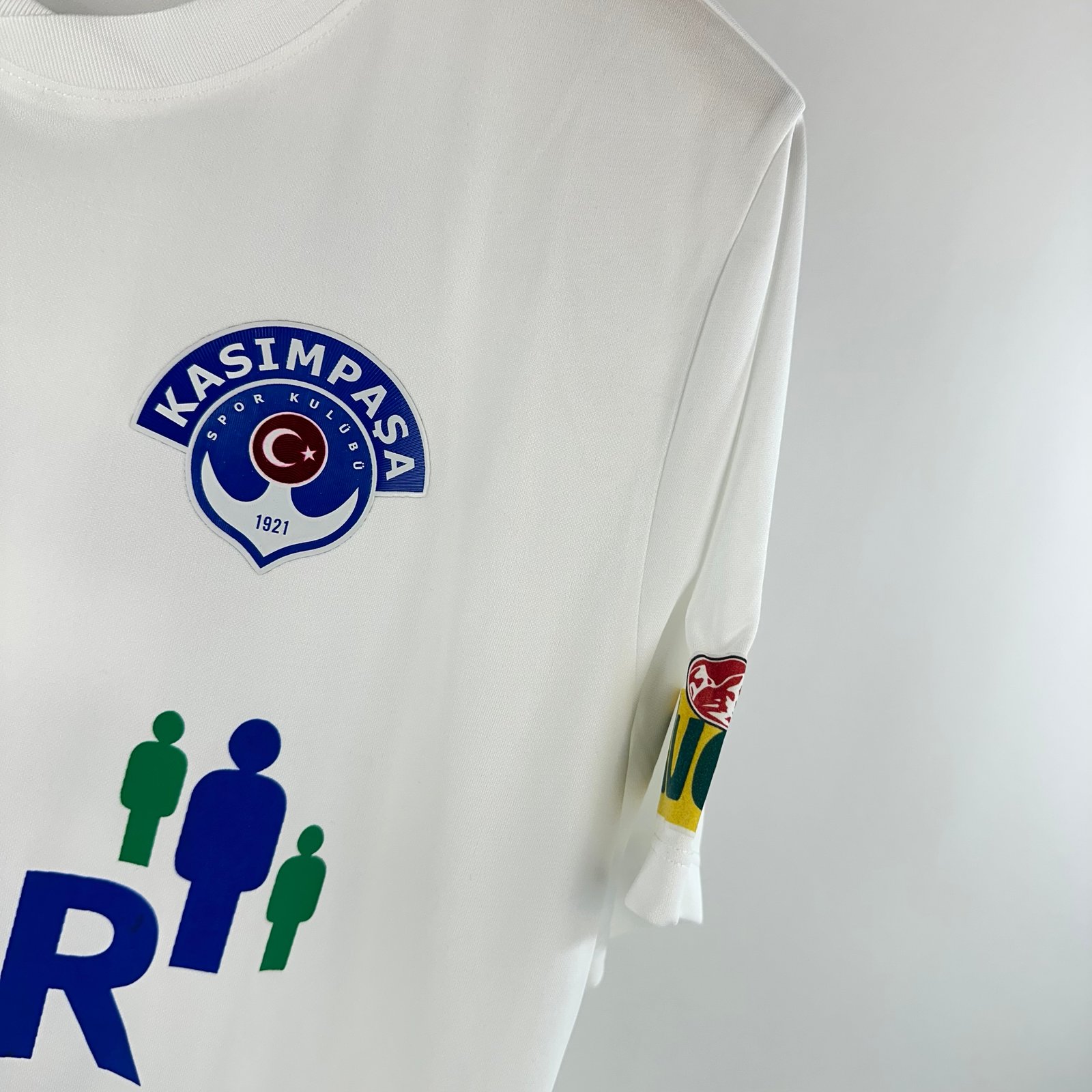 #50 Sarlija Kasımpaşa 2019-20 Third (L)