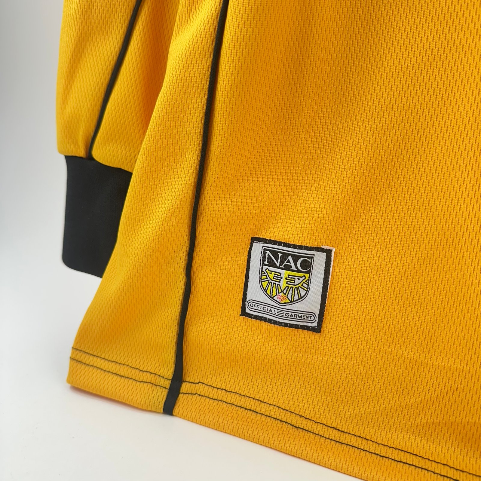 NAC Breda 2000-01 Home (M)