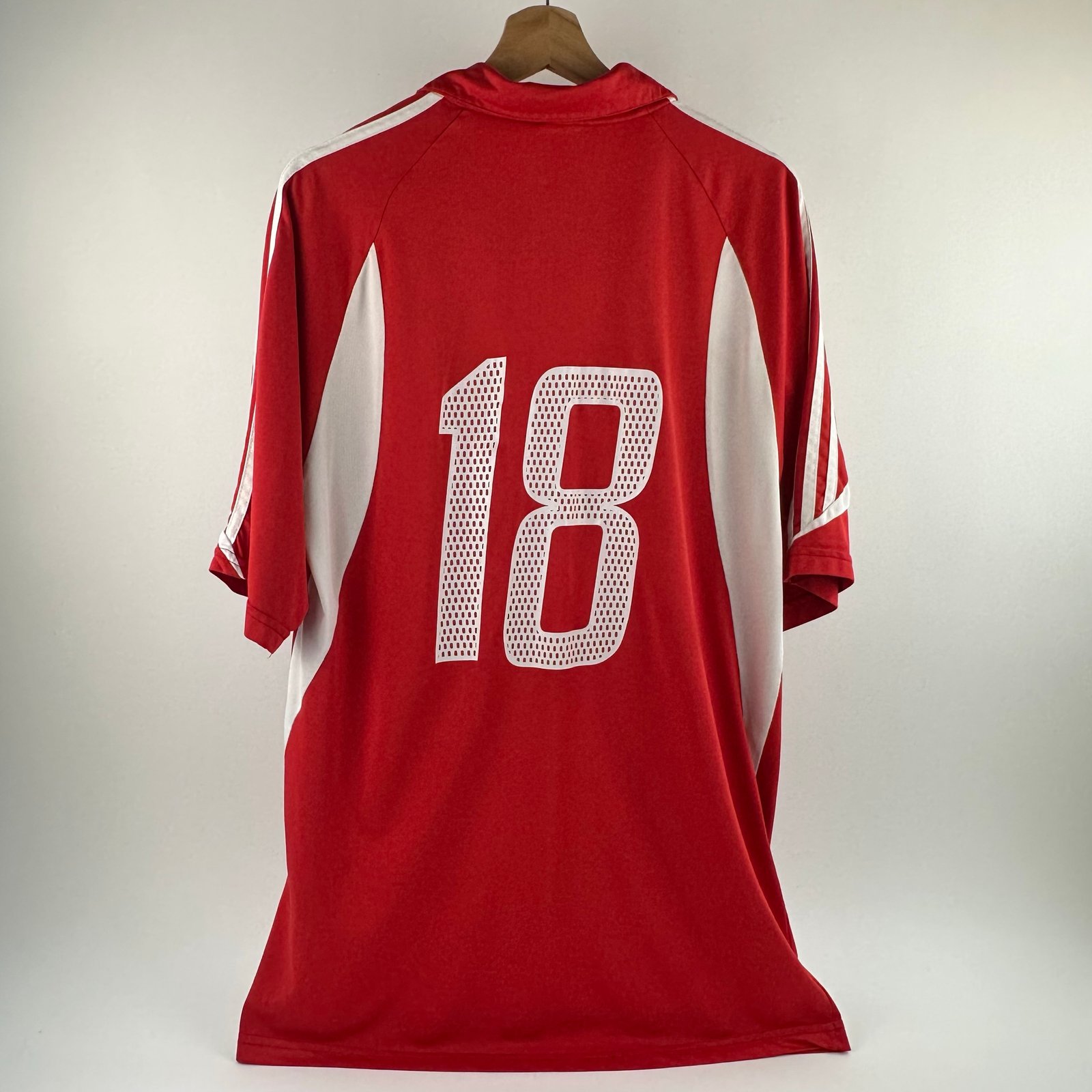 #18 Antalyaspor 2005-06 Fourth (L)