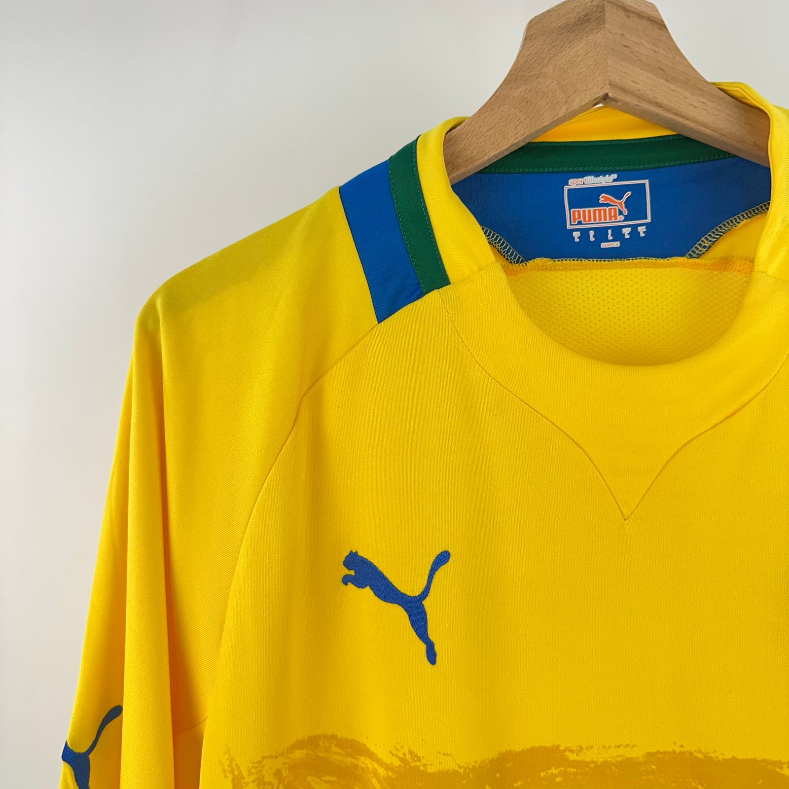 Gabon 2012-15 Home (L)