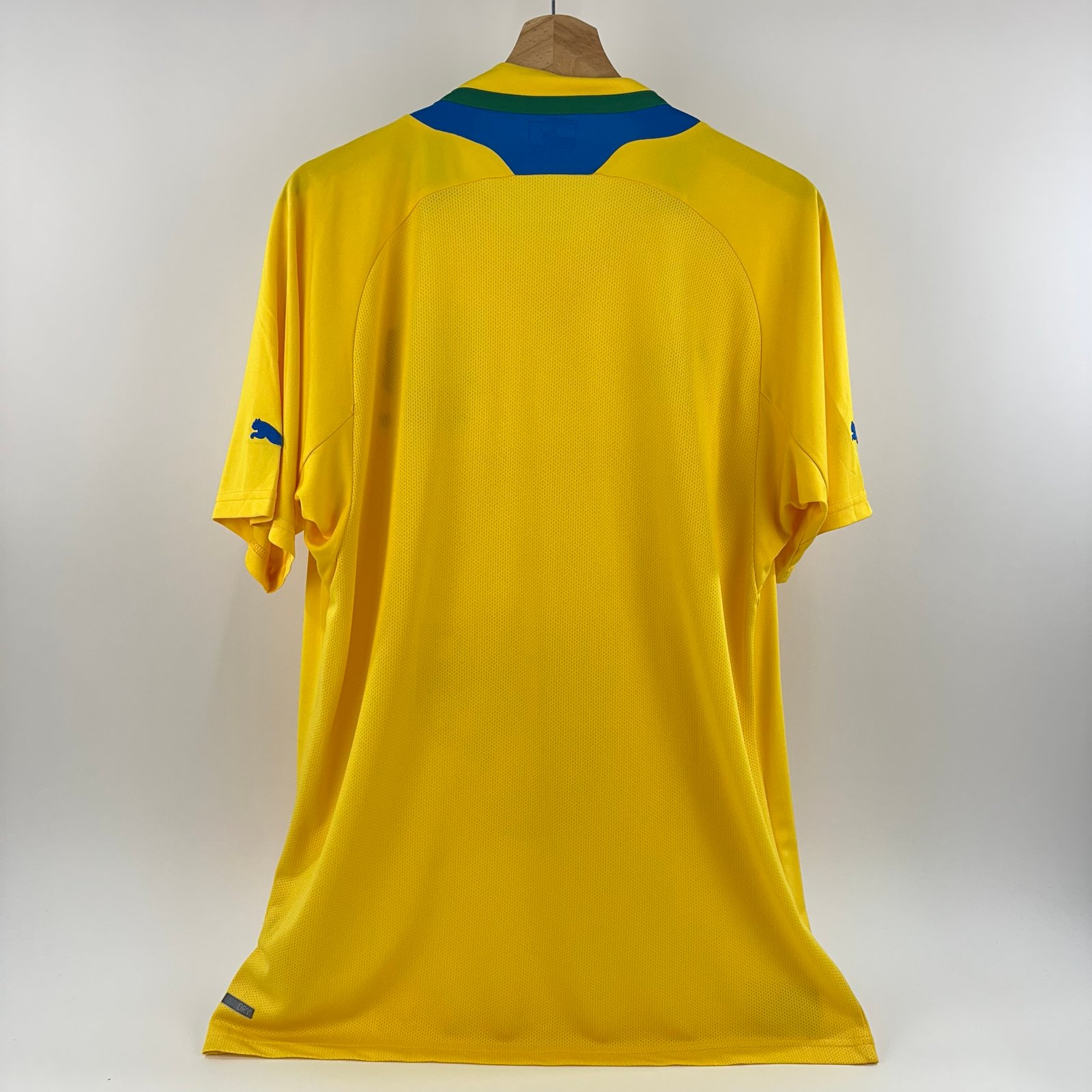 Gabon 2012-15 Home (L)