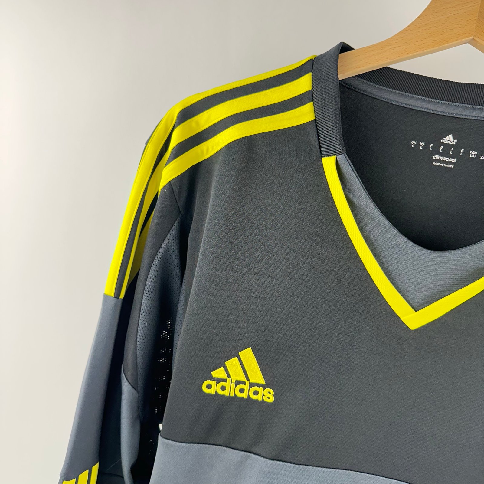 Fenerbahçe 2015-16 GK (L)