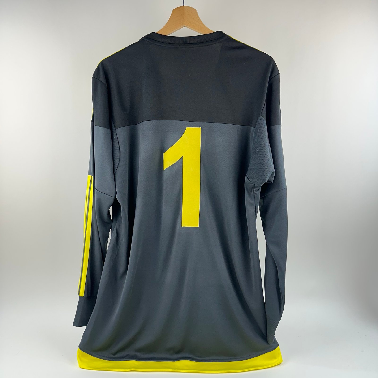 Fenerbahçe 2015-16 GK (L)