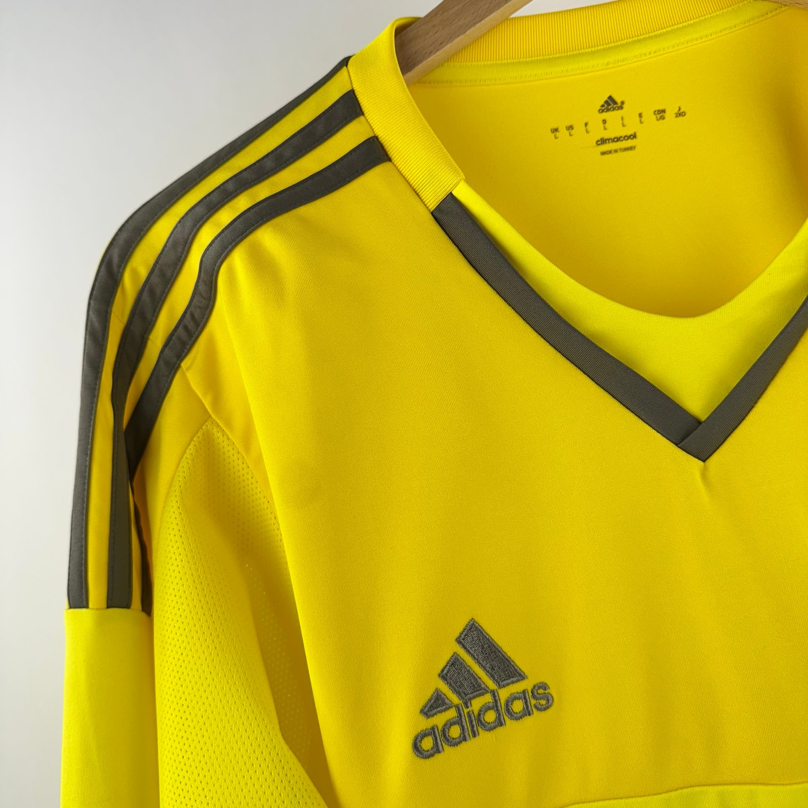 #1 Fenerbahçe 2015-16 GK (L)