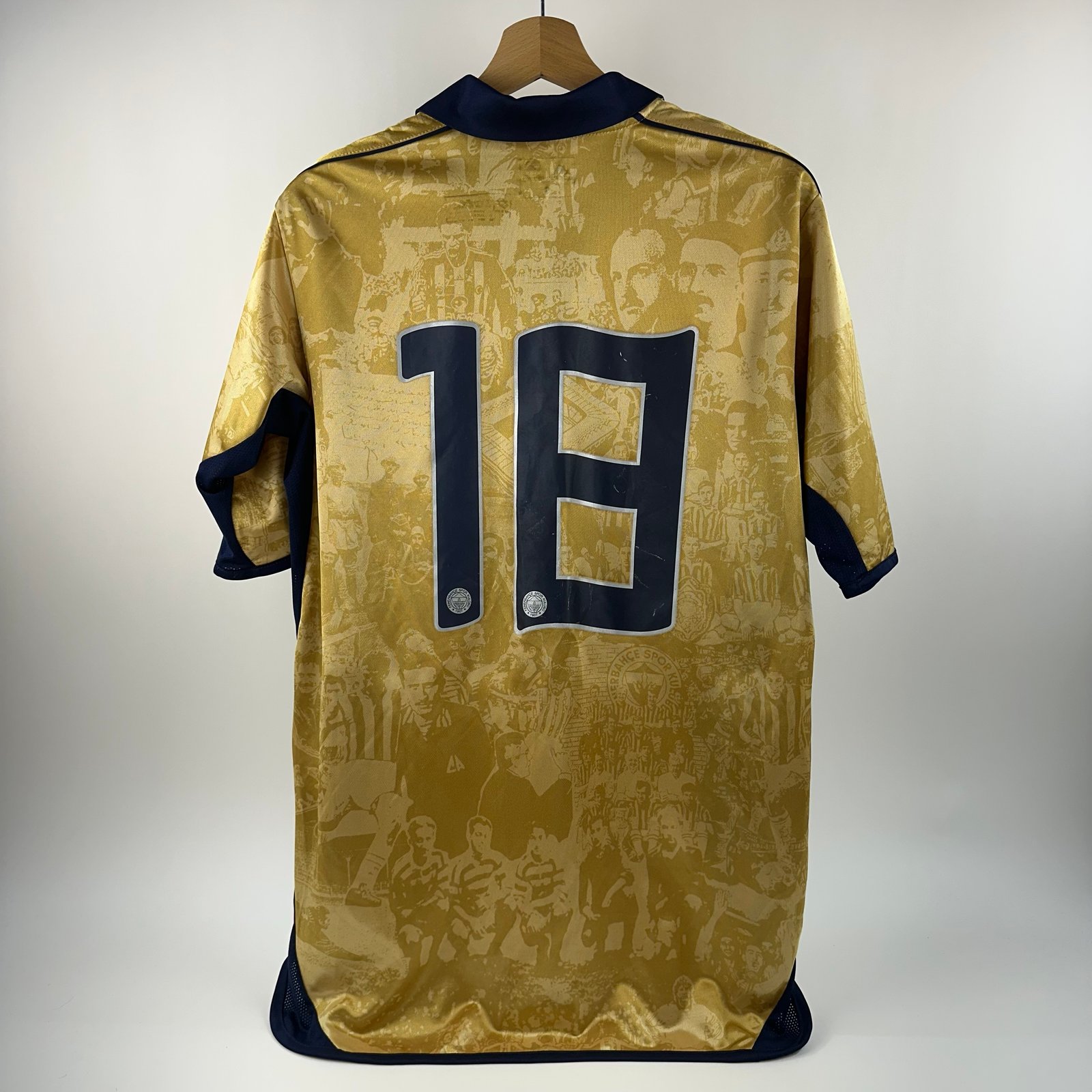 #18 Fenerbahçe 2006-07 Away (S)
