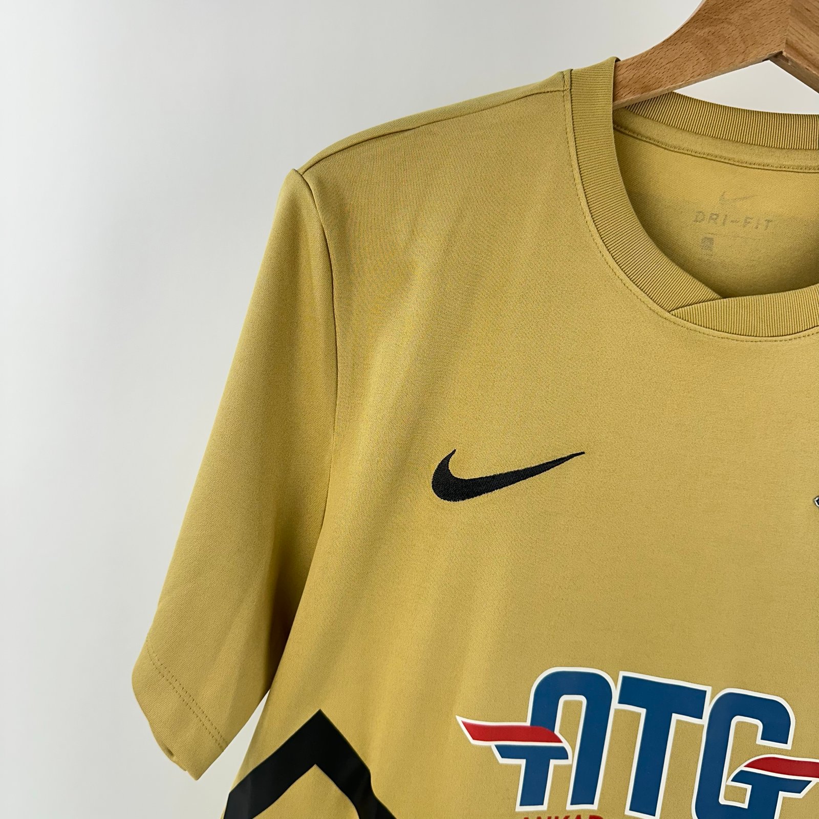 #40 Tugay Kacar Osmanlıspor 2016-17 Third (M)