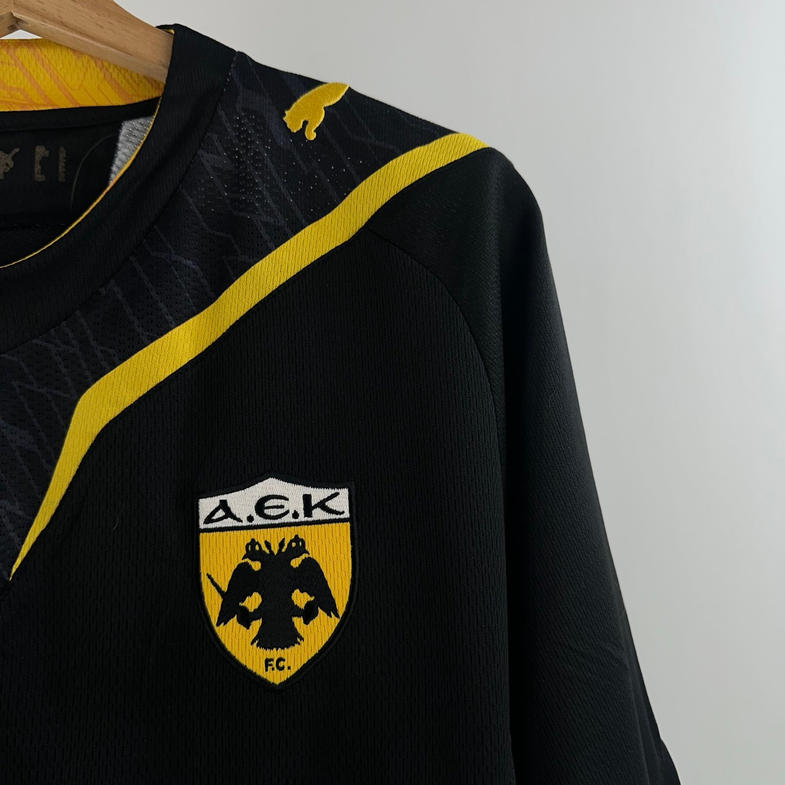 AEK 2009-10 Home (L)