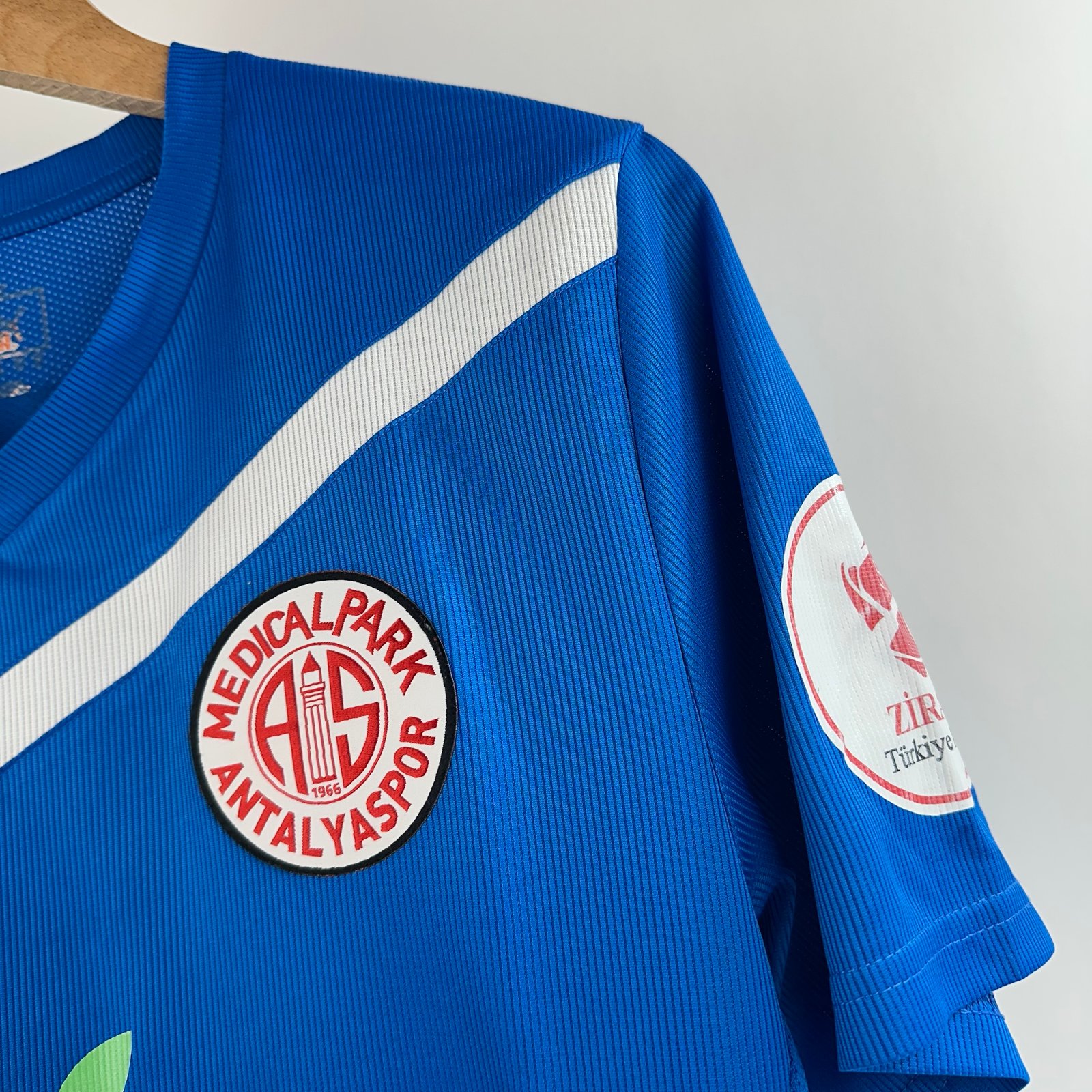 #21 A. Tandoğan Antalyaspor 2011-12 Third (L)