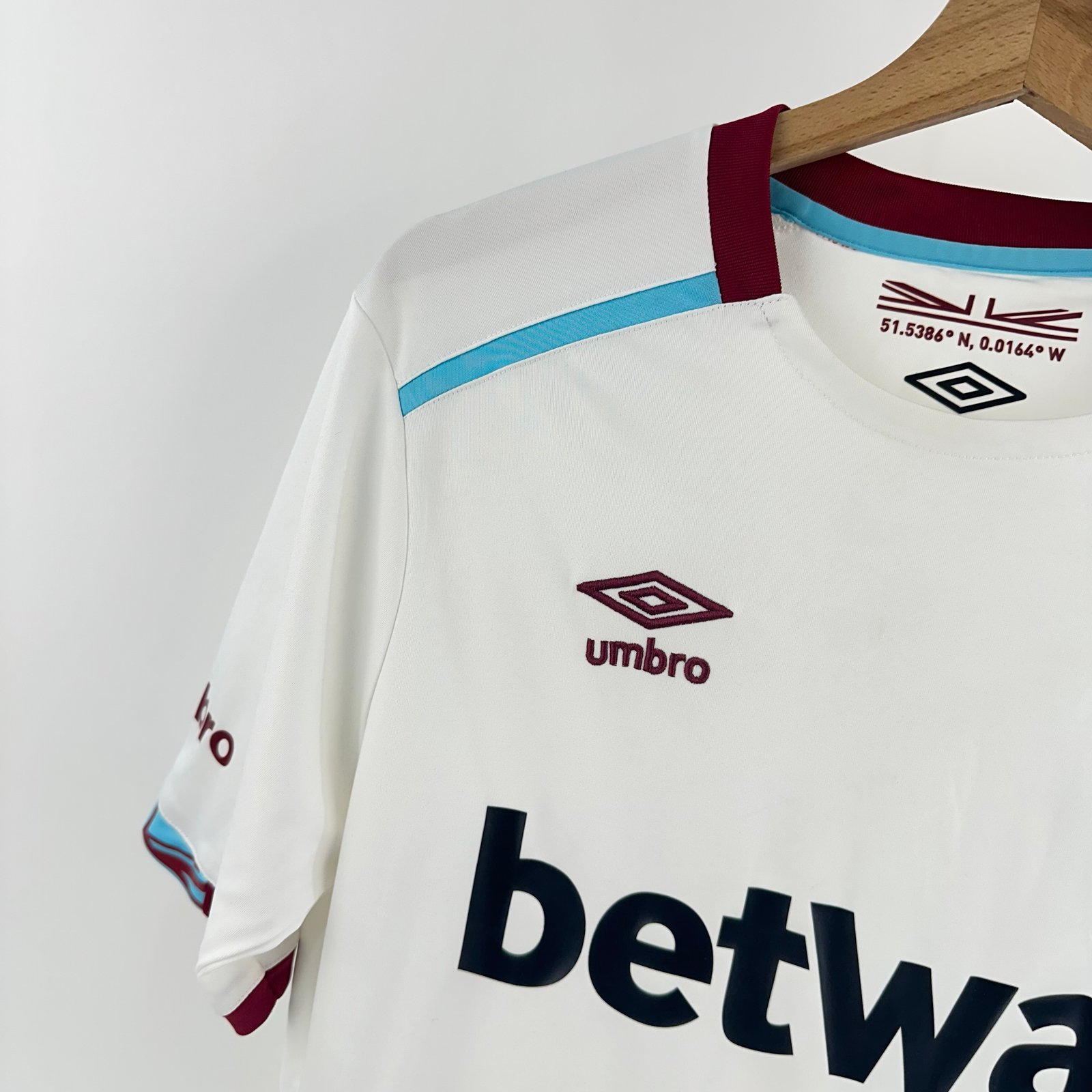 West Ham United 2016-17 Away (S)
