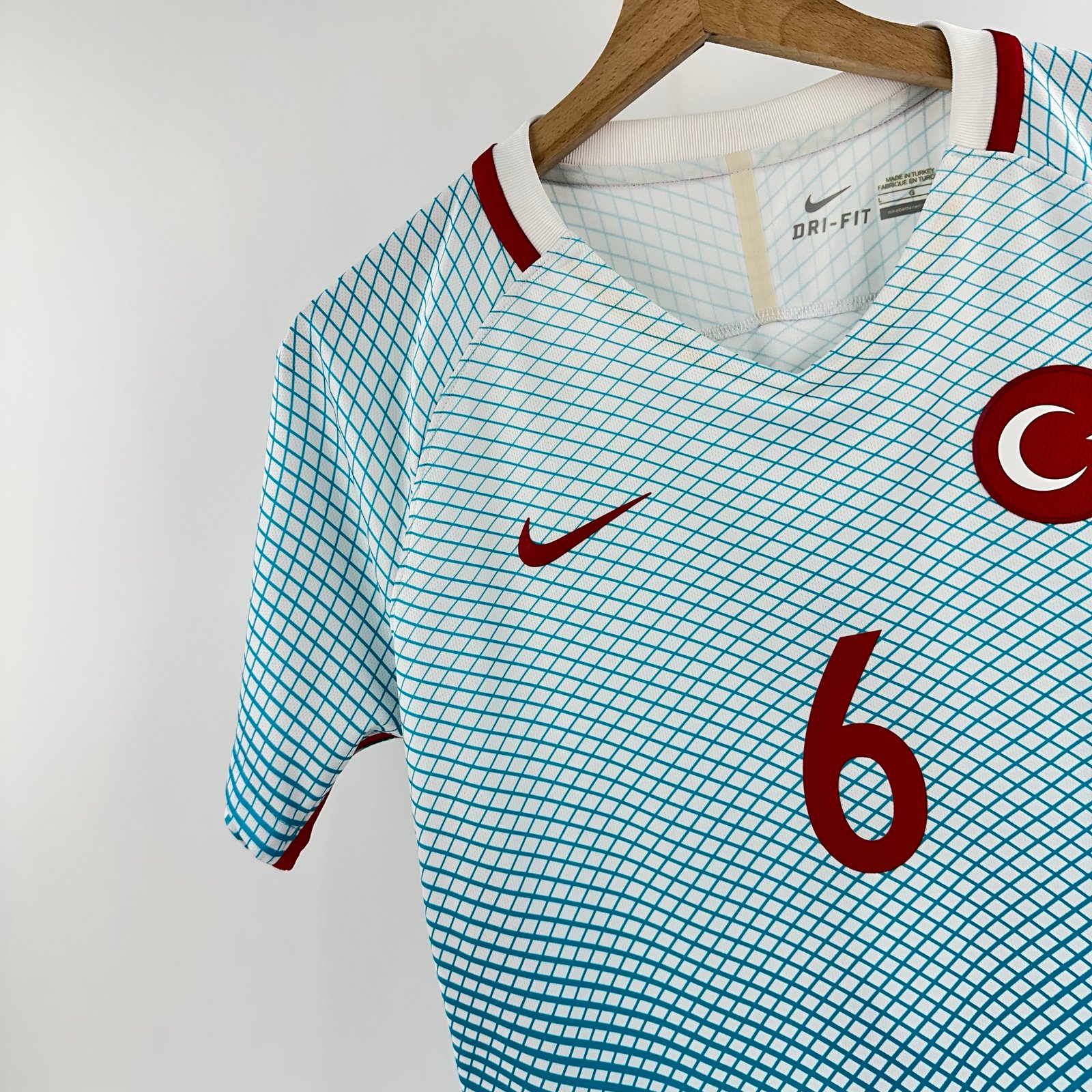 #6 Türkiye 2016 Away (L)