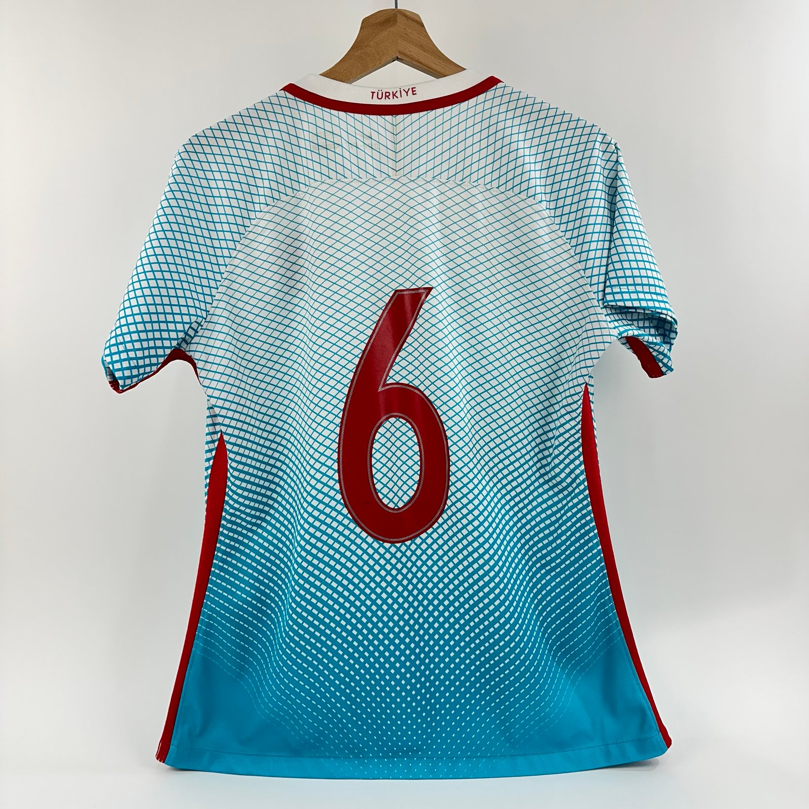 #6 Türkiye 2016 Away (L)
