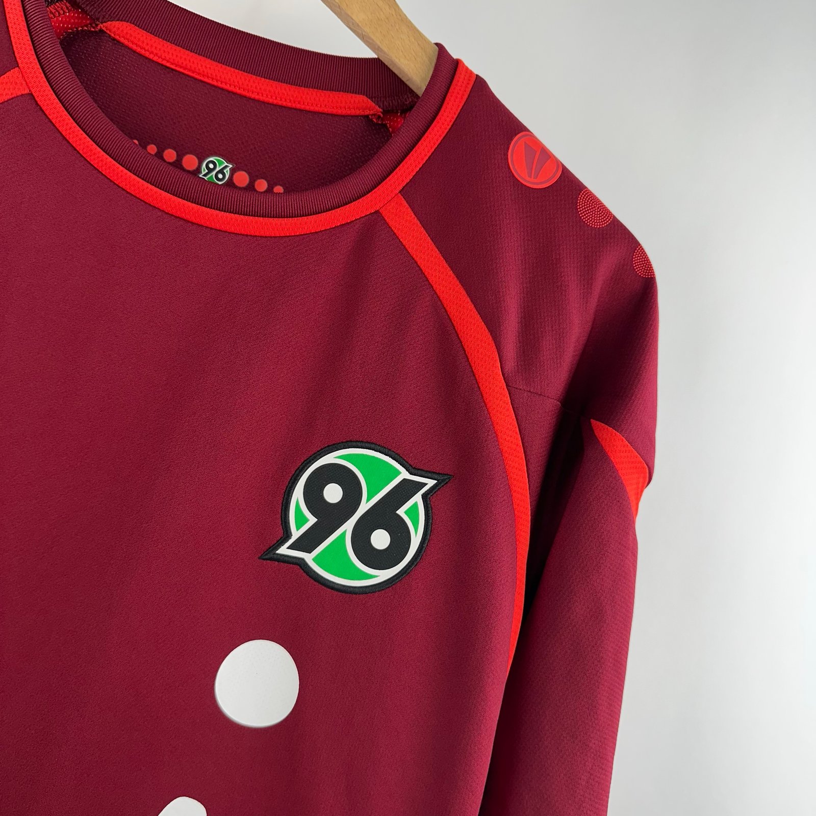 #32 Bittencourt Hannover 96 2013-14 Home (XL)