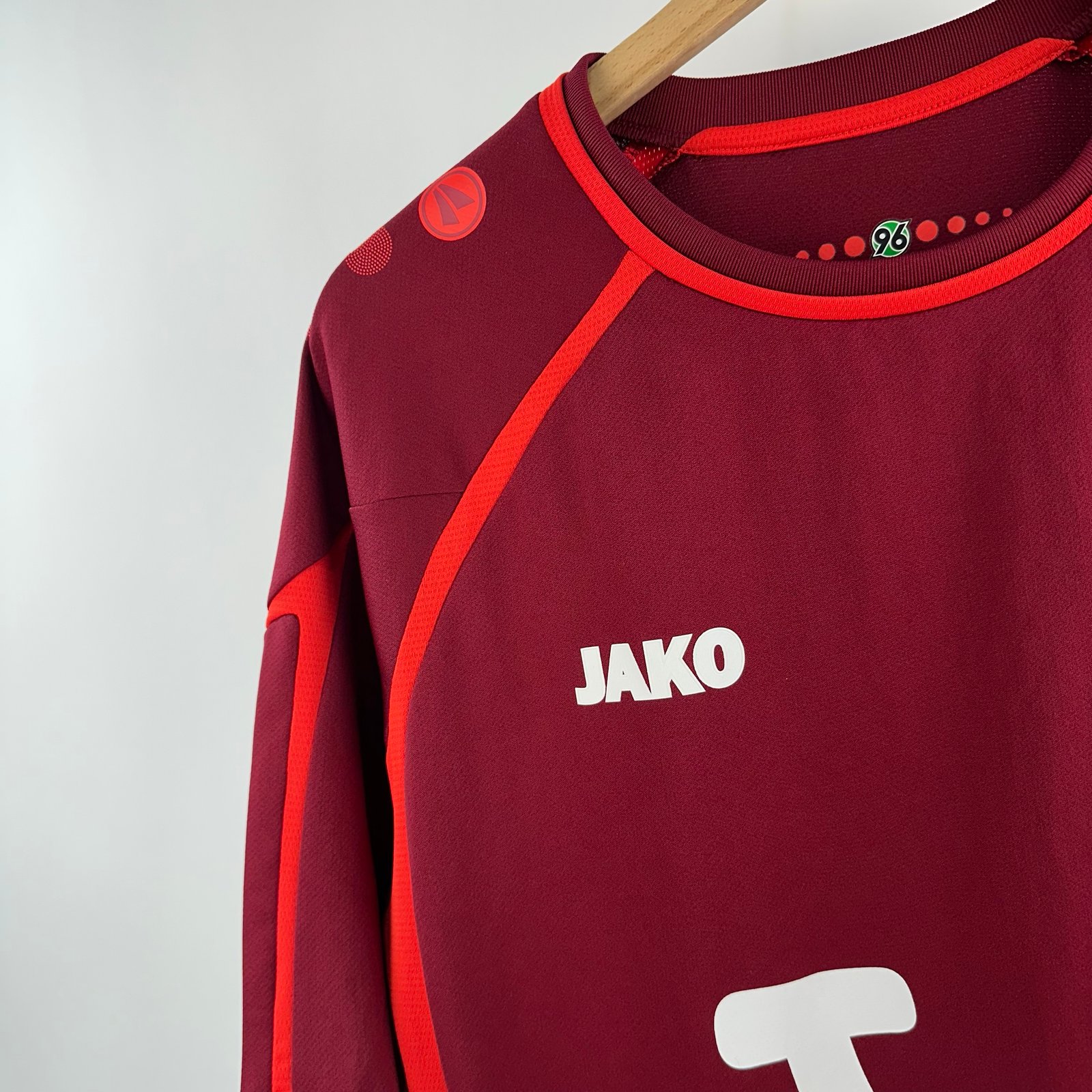 #32 Bittencourt Hannover 96 2013-14 Home (XL)