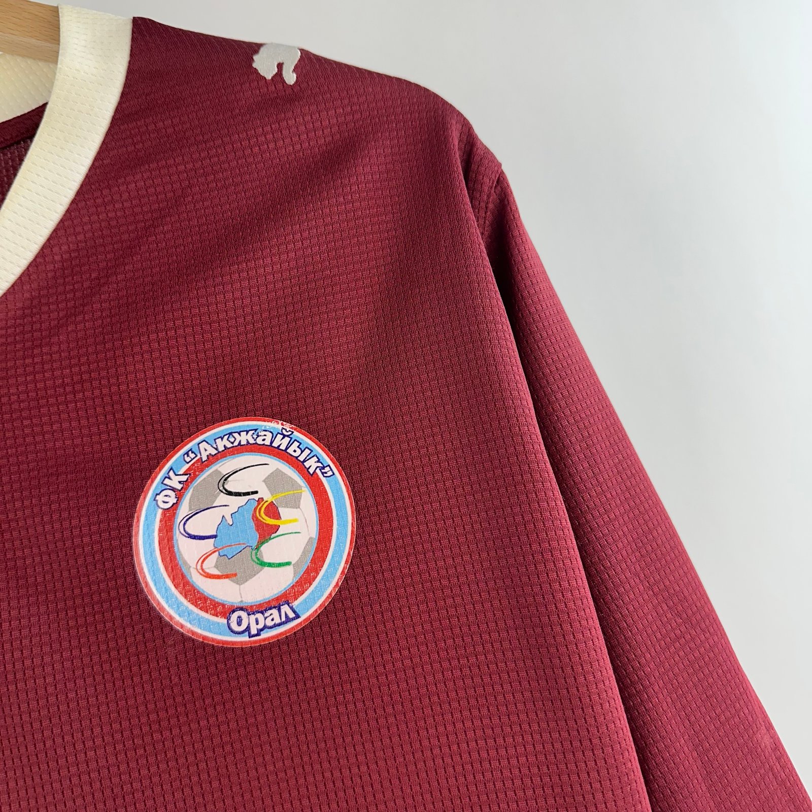 #19 Alnshev Akzhayik 2010-11 Away (L)