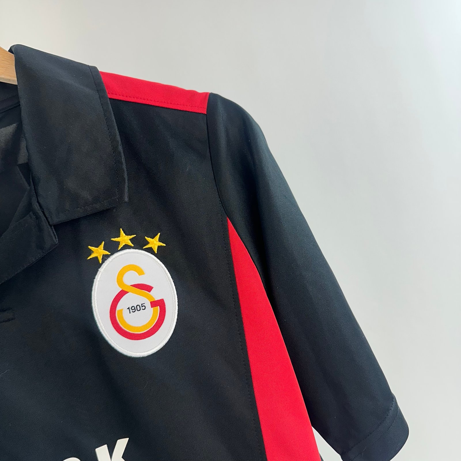 Galatasaray 2011-12 Third (S)