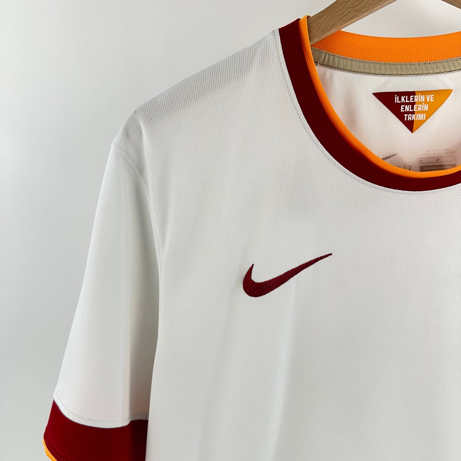 Galatasaray 2014-15 Away (M)