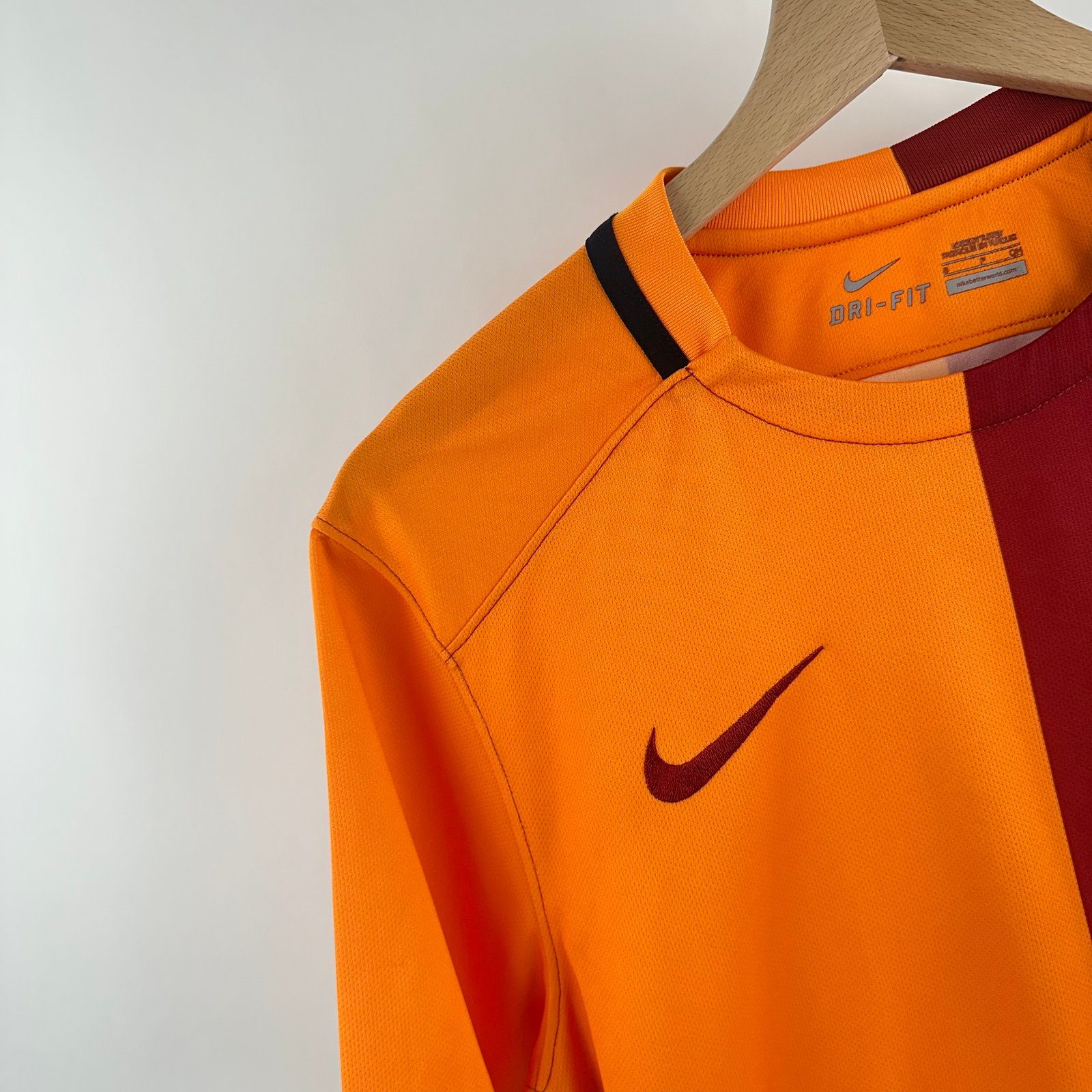 Galatasaray 2015-16 Home (S)