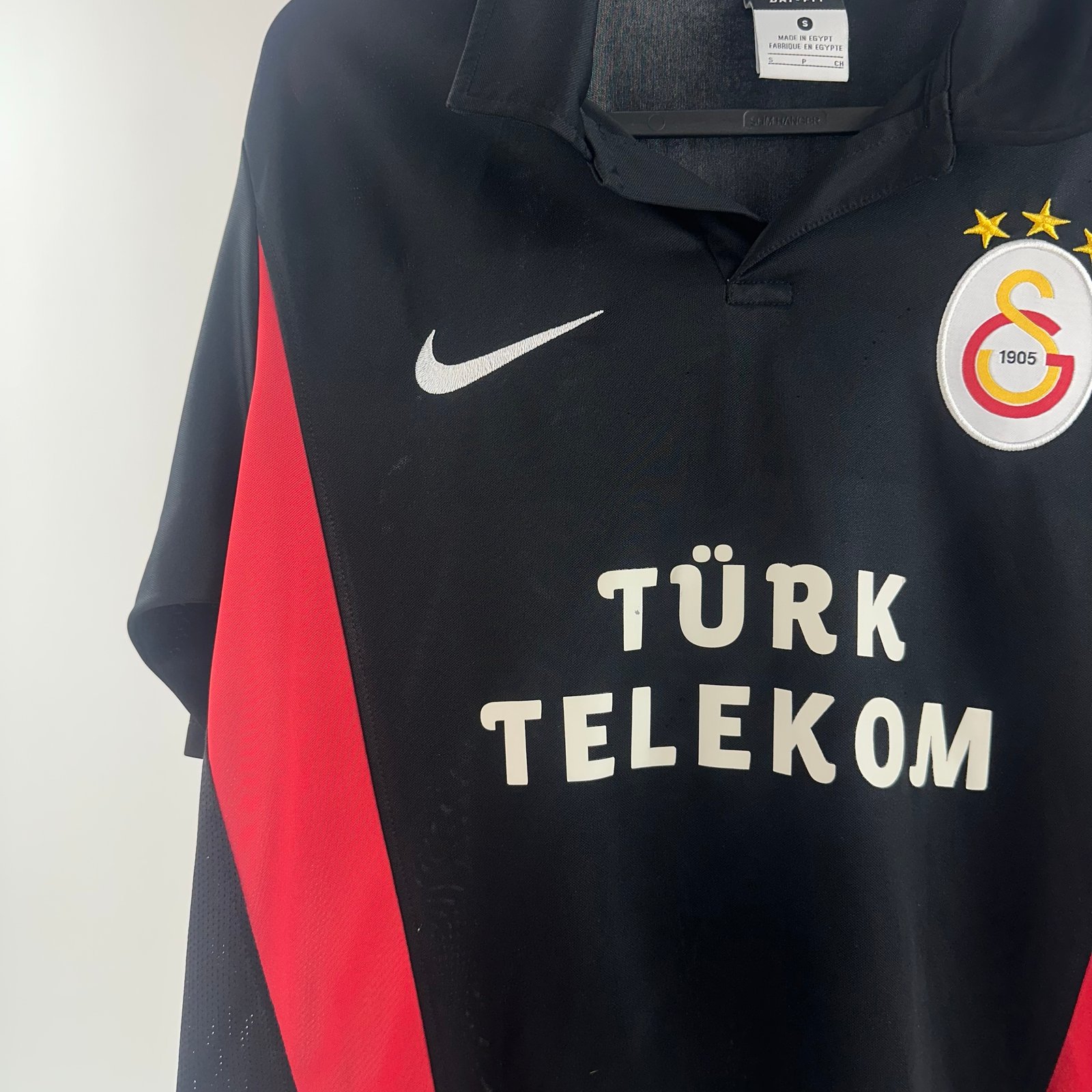 Galatasaray 2011-12 Third (S)