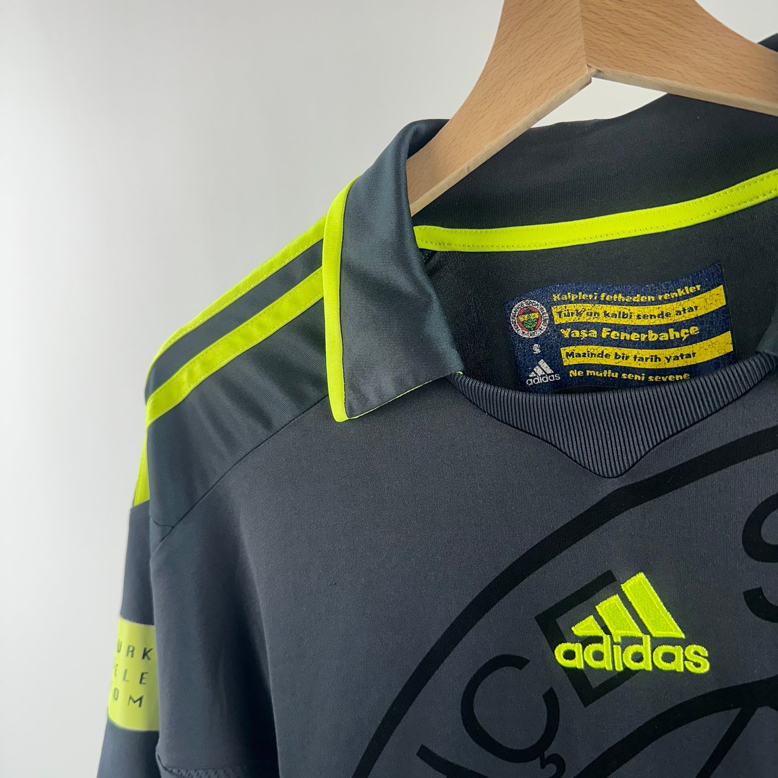 Fenerbahçe 2009-10 Third (S)