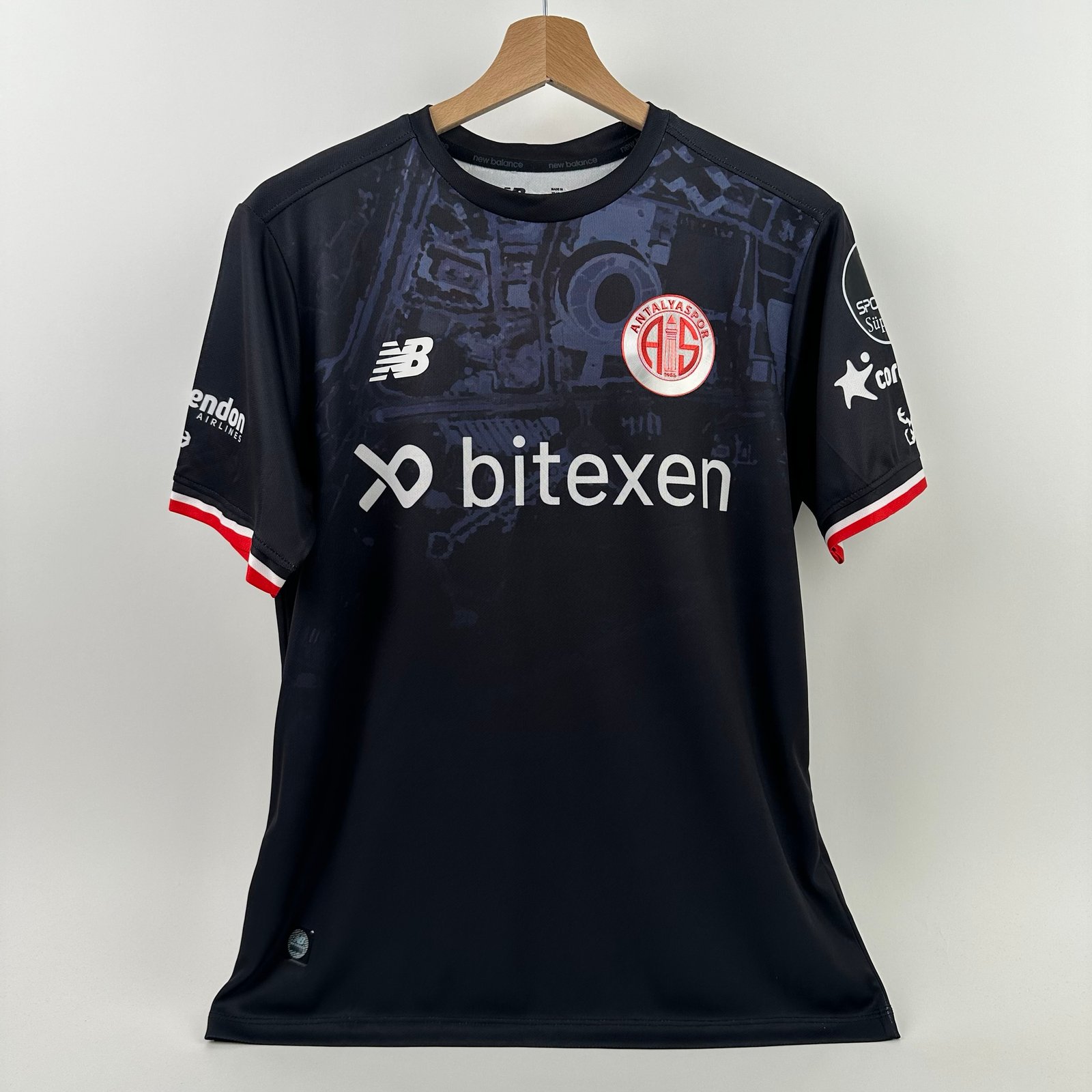 #28 Ndao Antalyaspor 2021-22 Fourth (M)