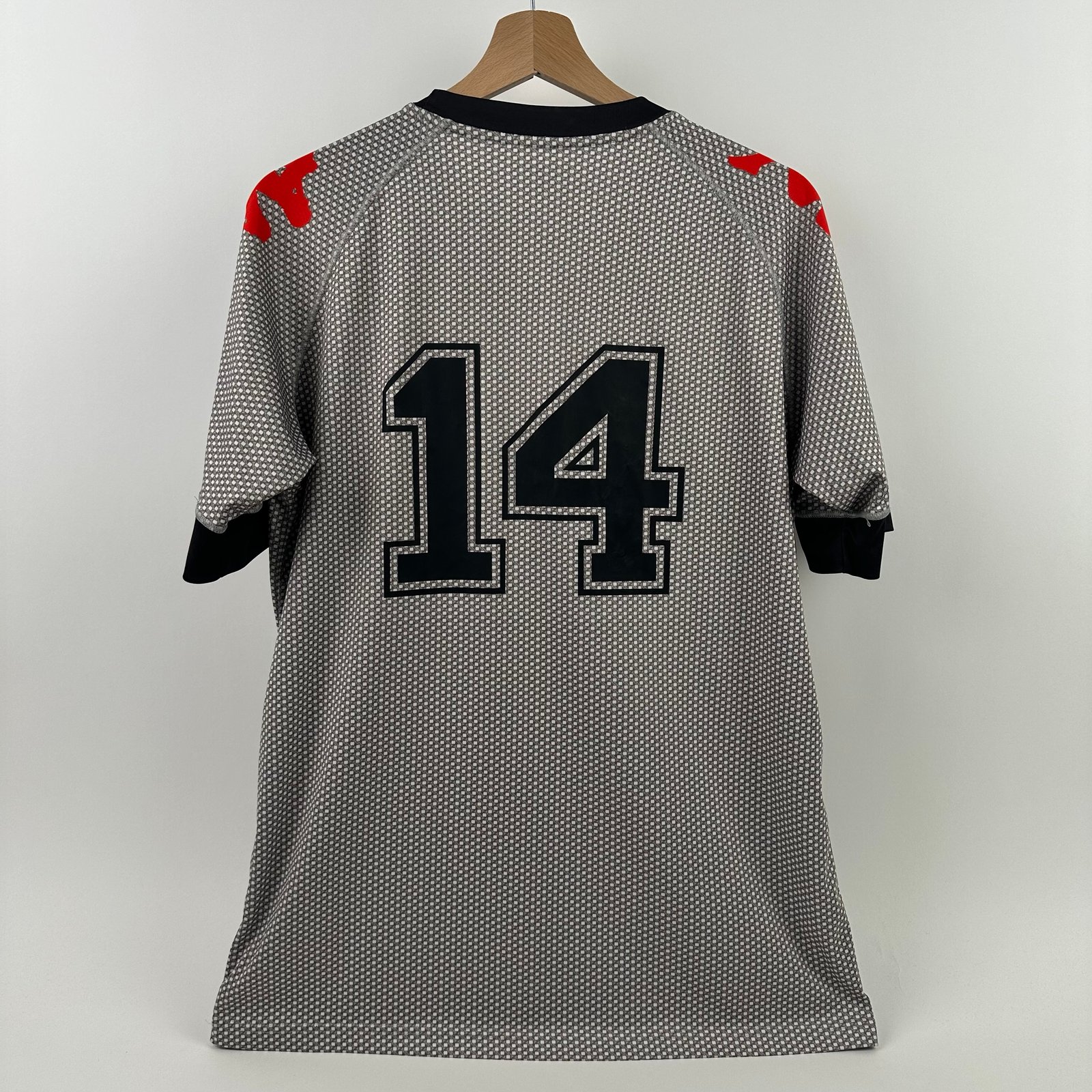 Crusaders 2017-18 Away (L)