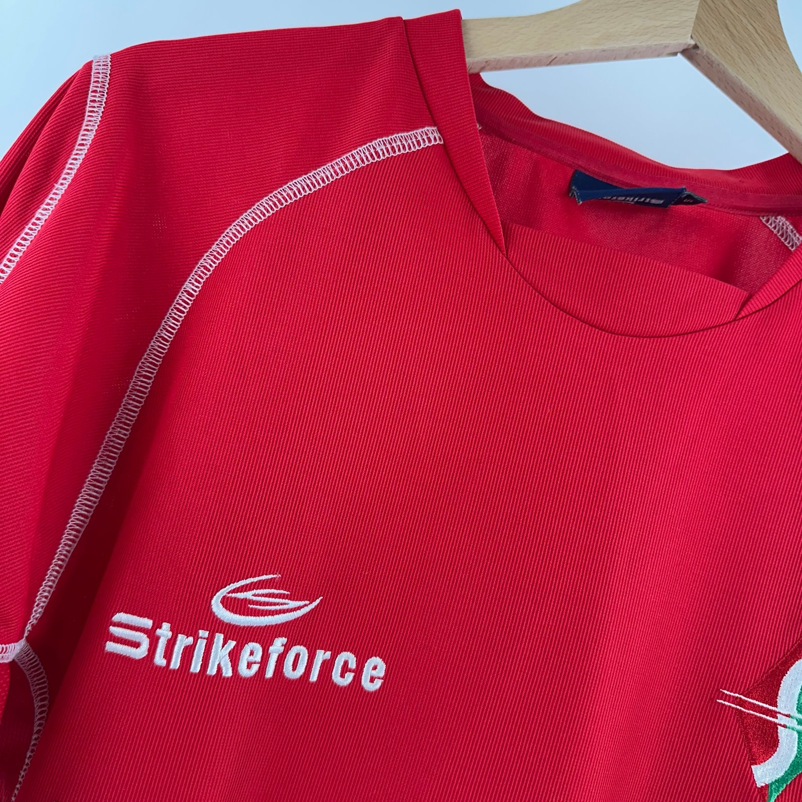 Swindon Town 2004-05 Home (S)