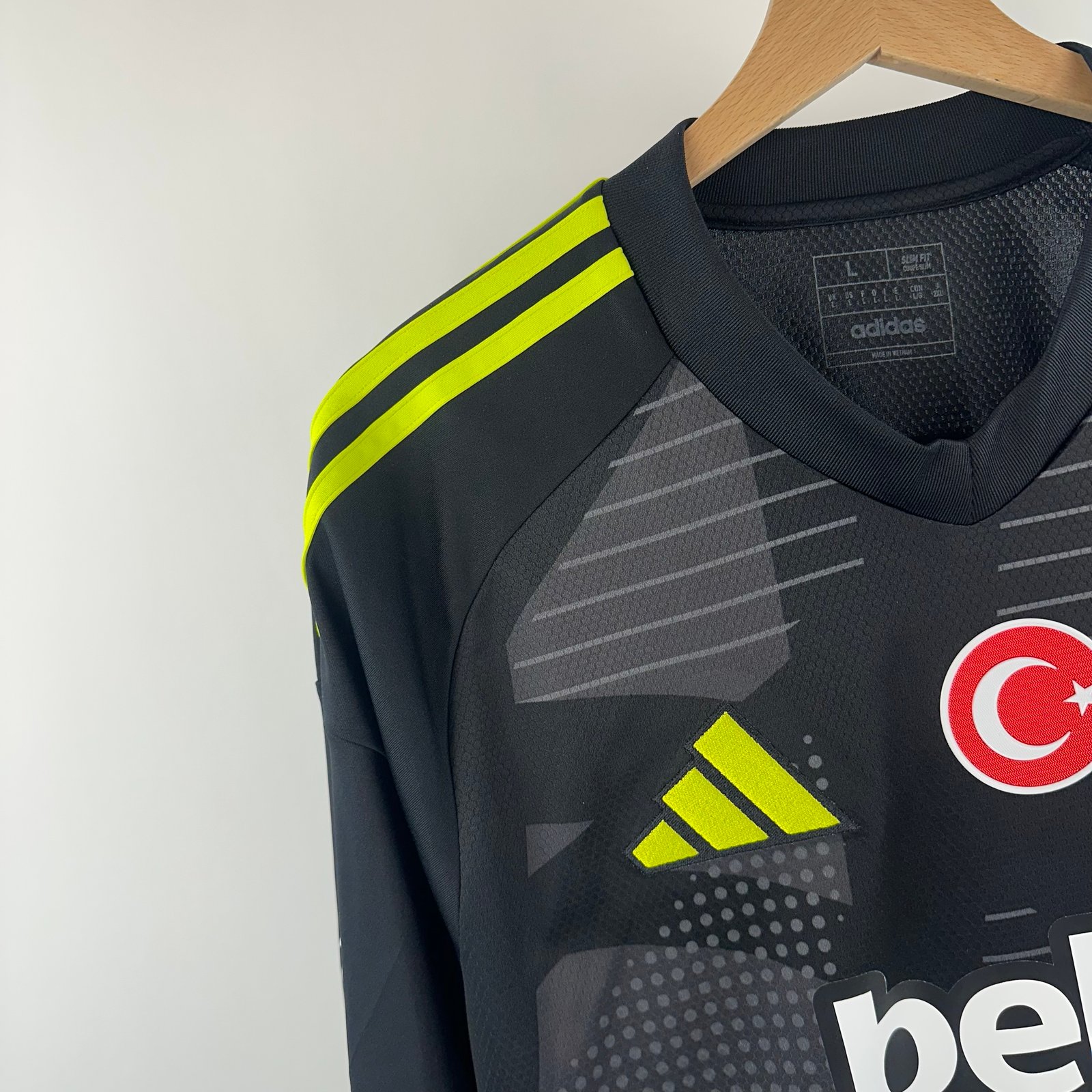 #30 Ersin Beşiktaş 2024-25 GK (L)