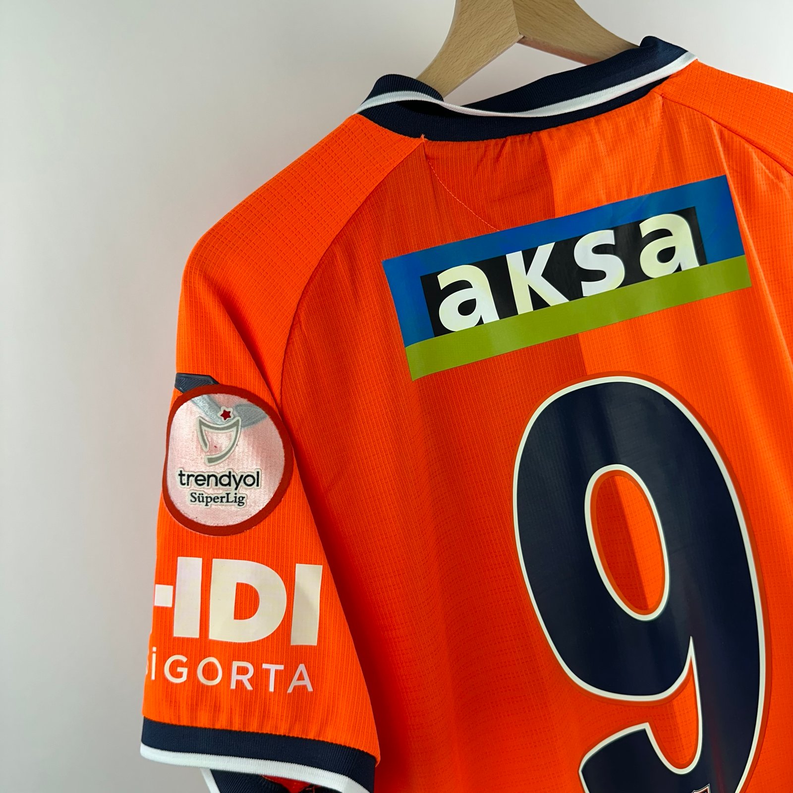 #9 Piatek Başakşehir 2023-24 Home (XL)