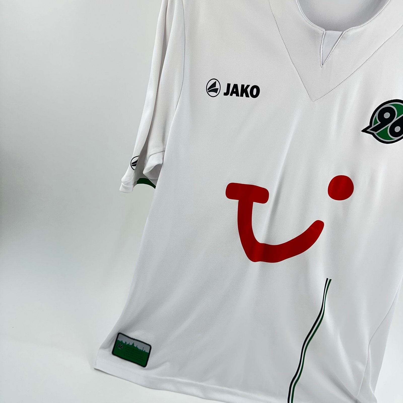 Hannover 96 2011-12 Away (L)