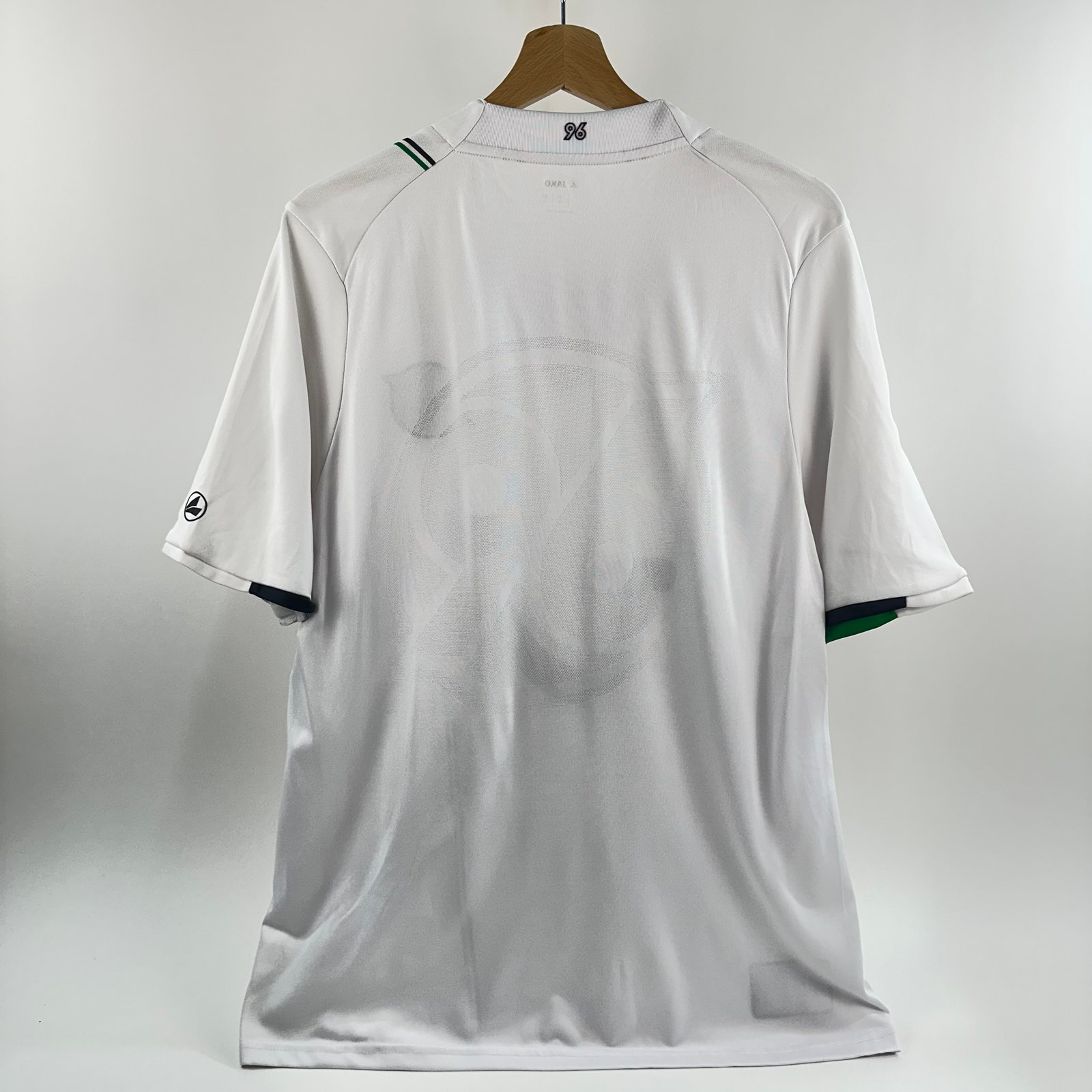 Hannover 96 2011-12 Away (L)